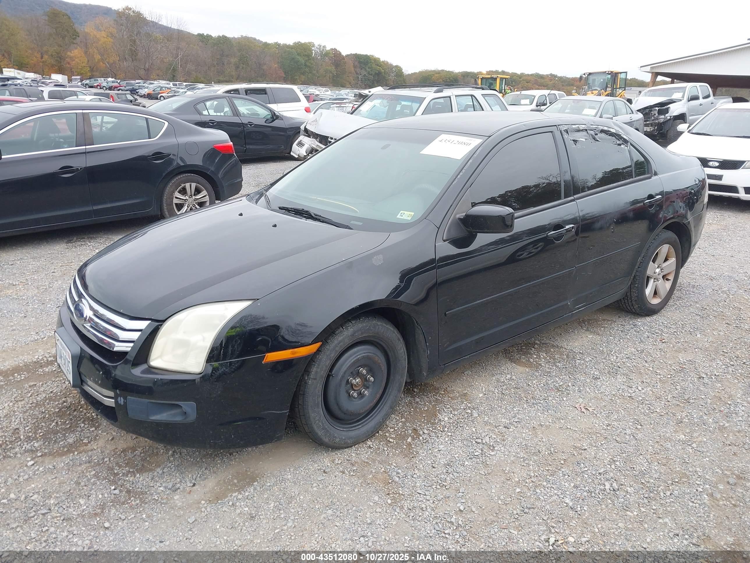 FORD FUSION image 2