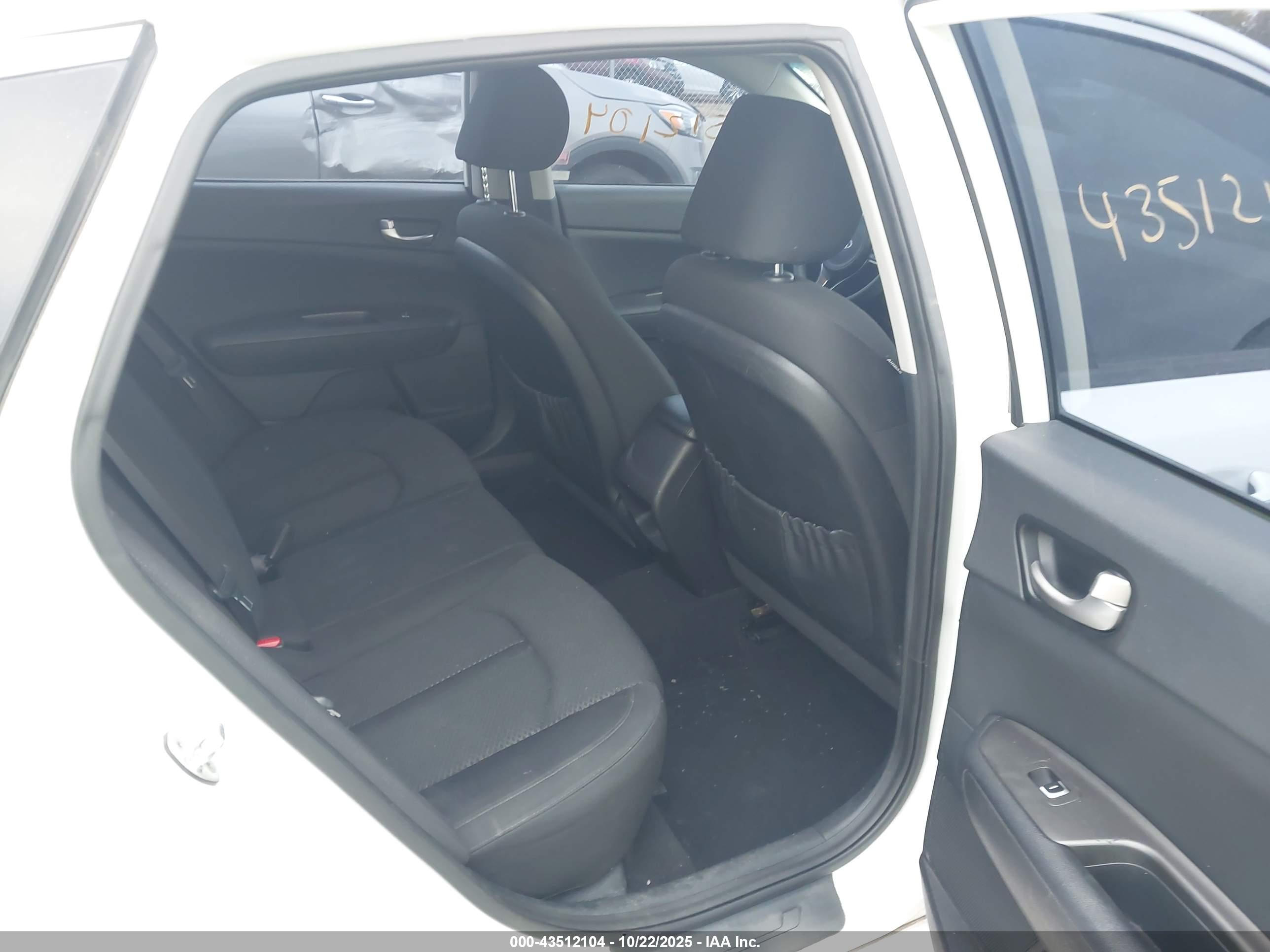 KIA OPTIMA image 8