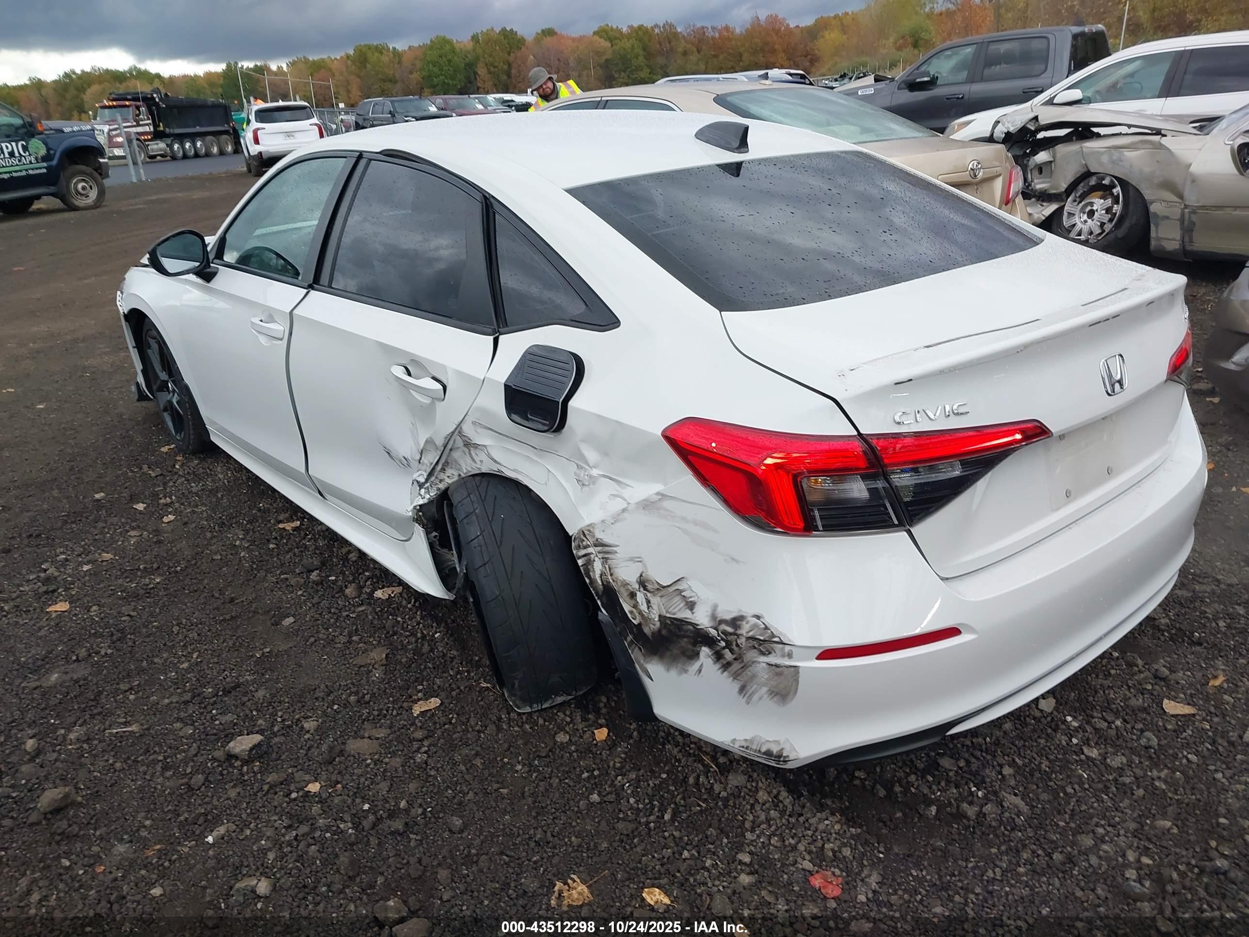 HONDA CIVIC image 3