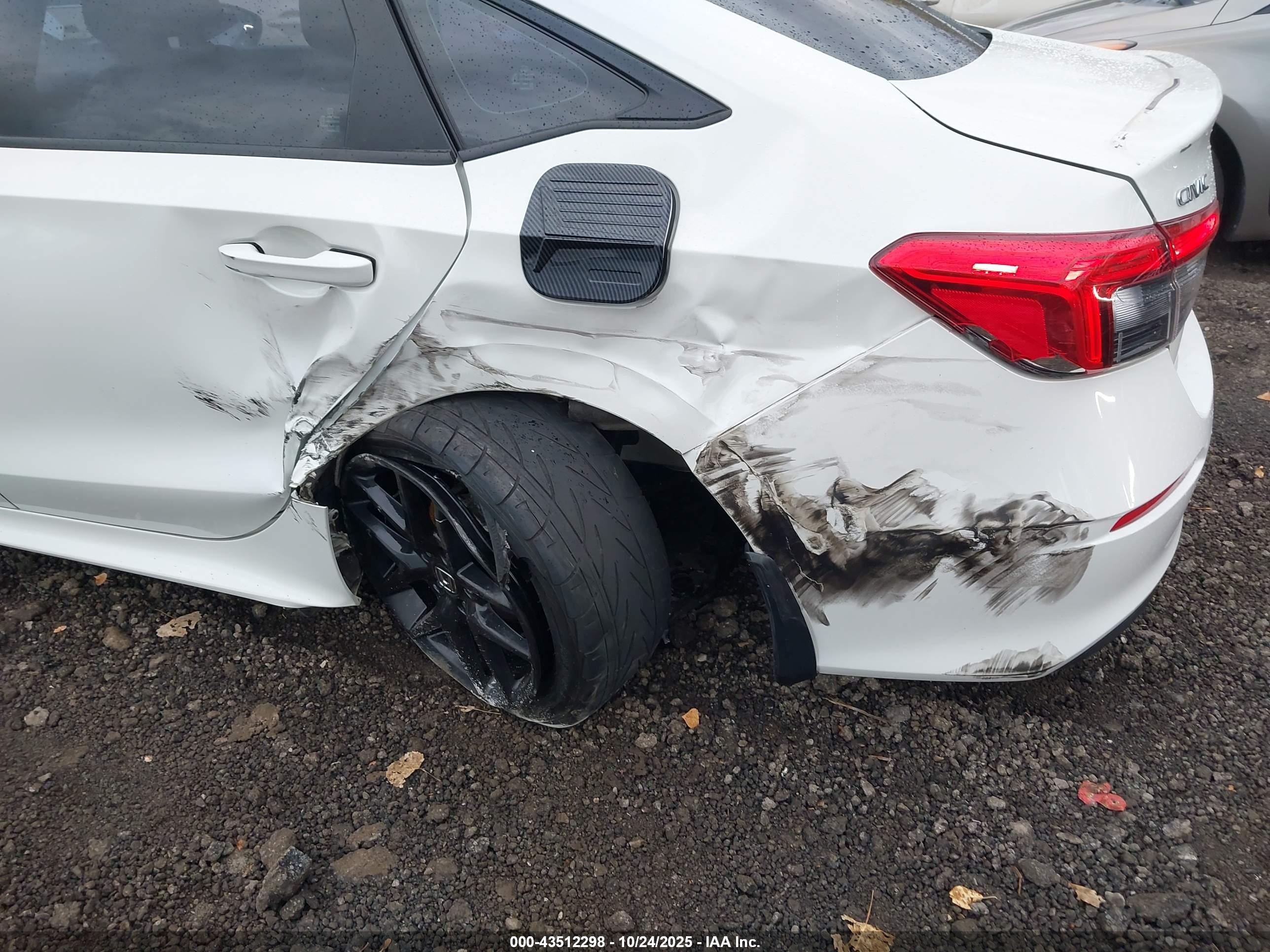 HONDA CIVIC image 6