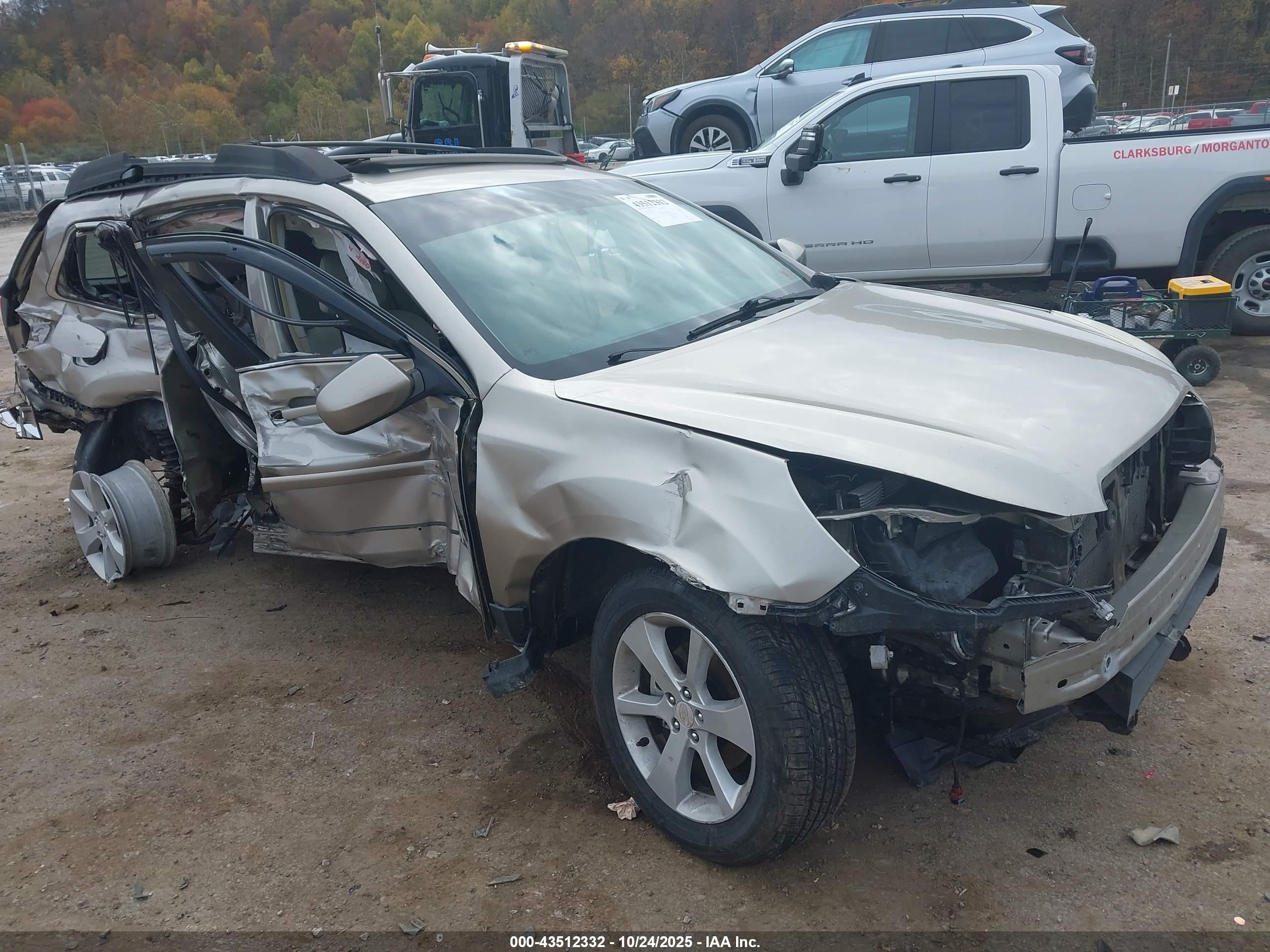 SUBARU OUTBACK image 6
