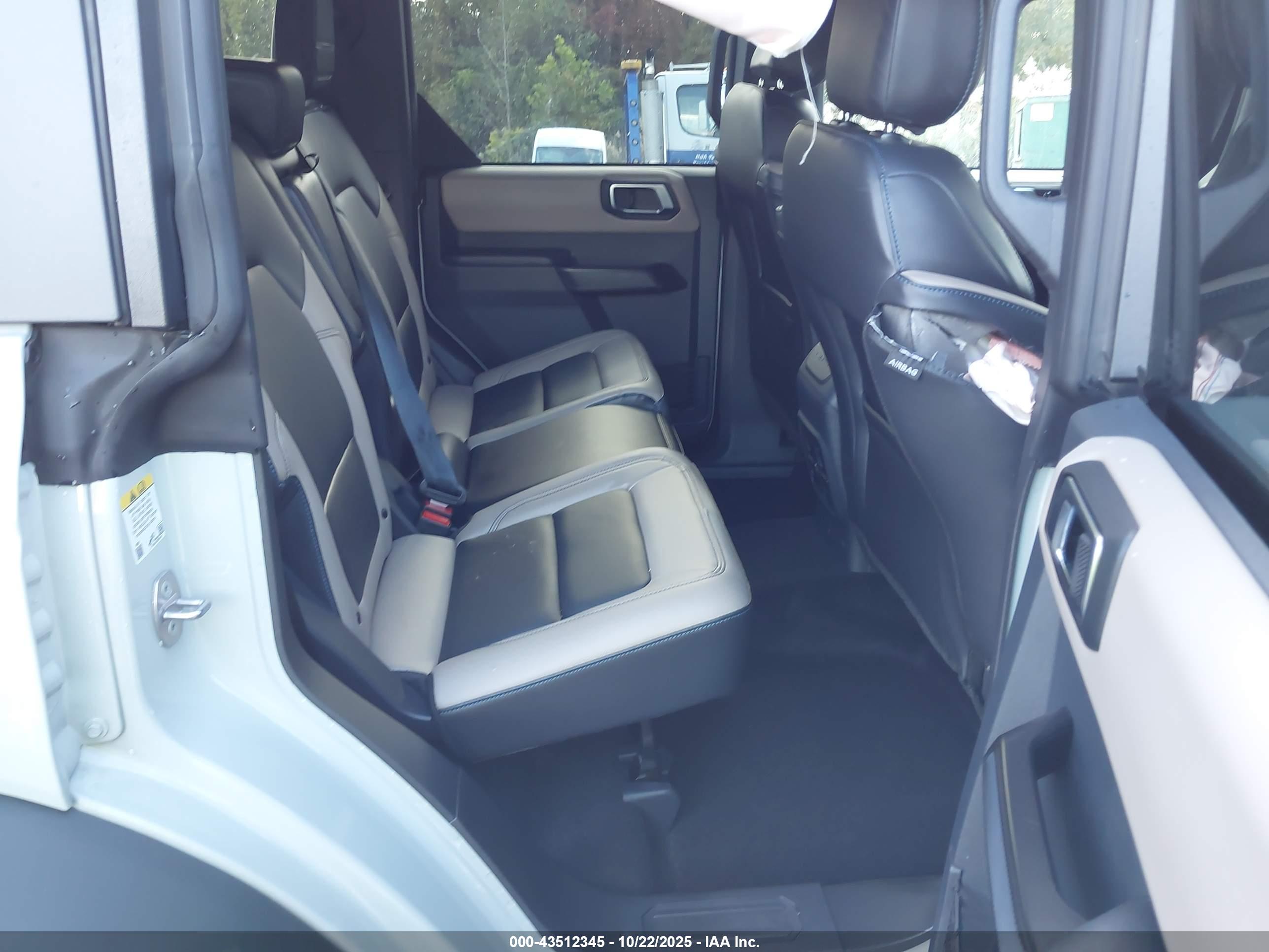 FORD BRONCO image 8