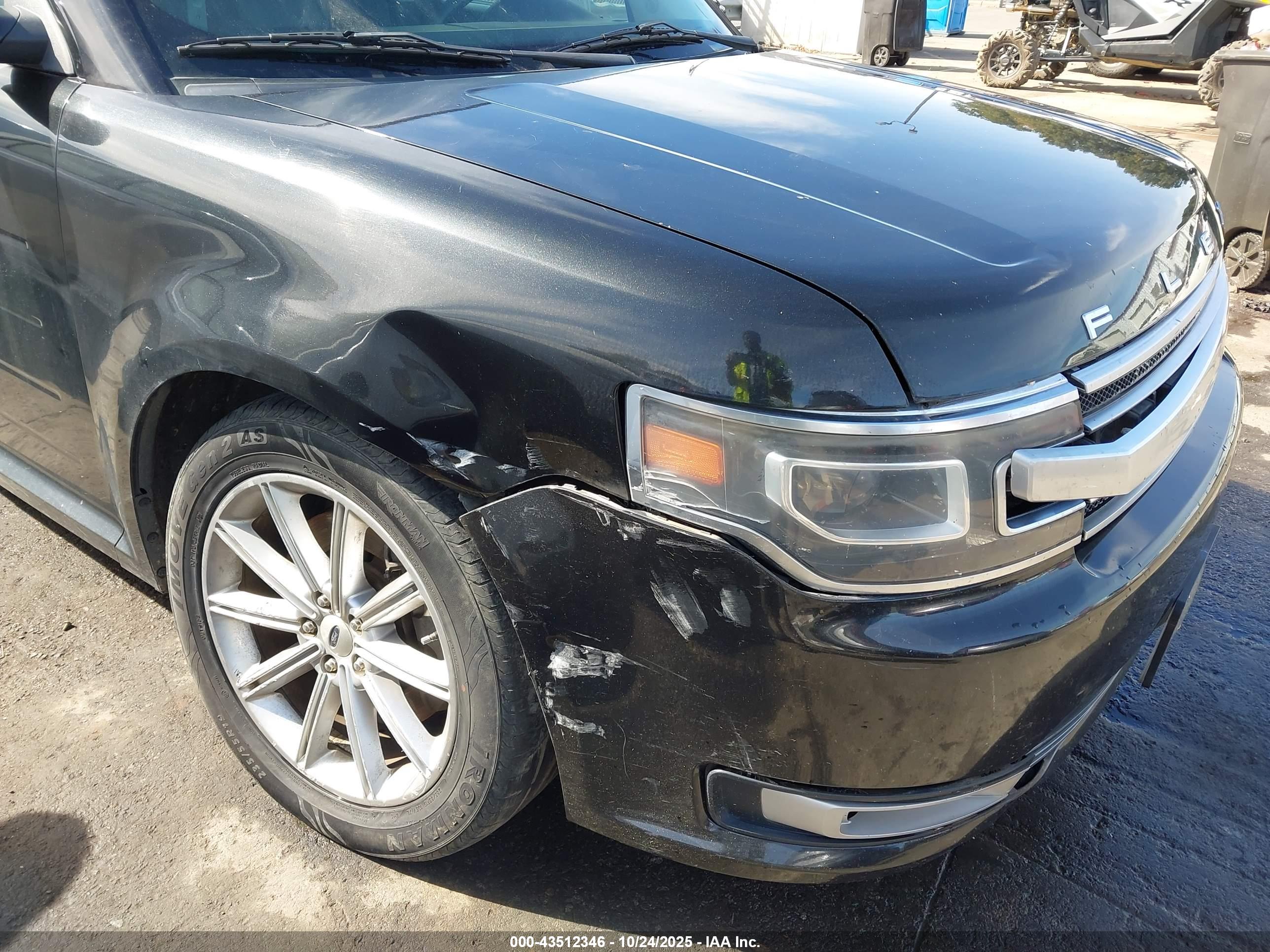 FORD FLEX image 6