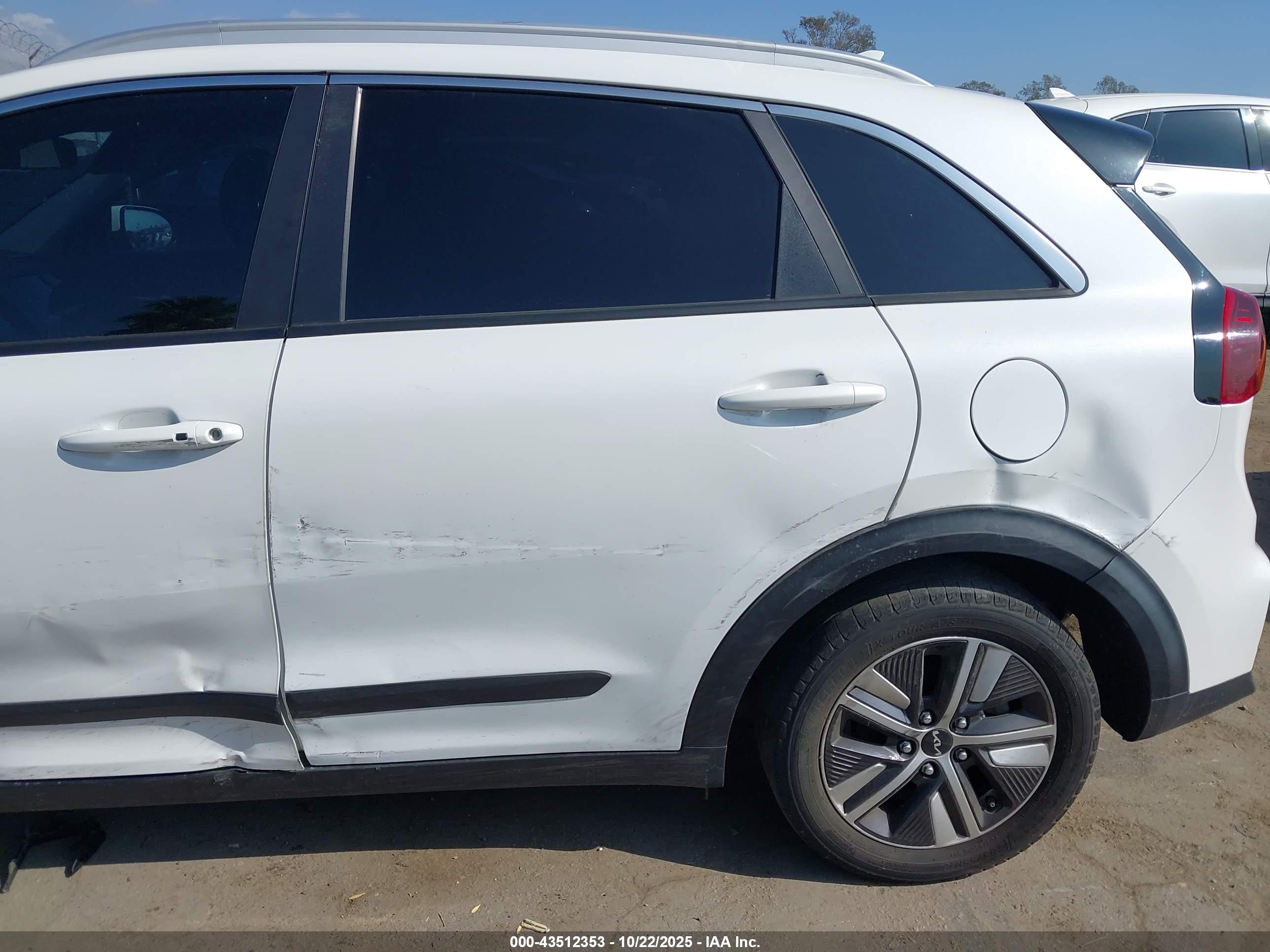 KIA NIRO image 6