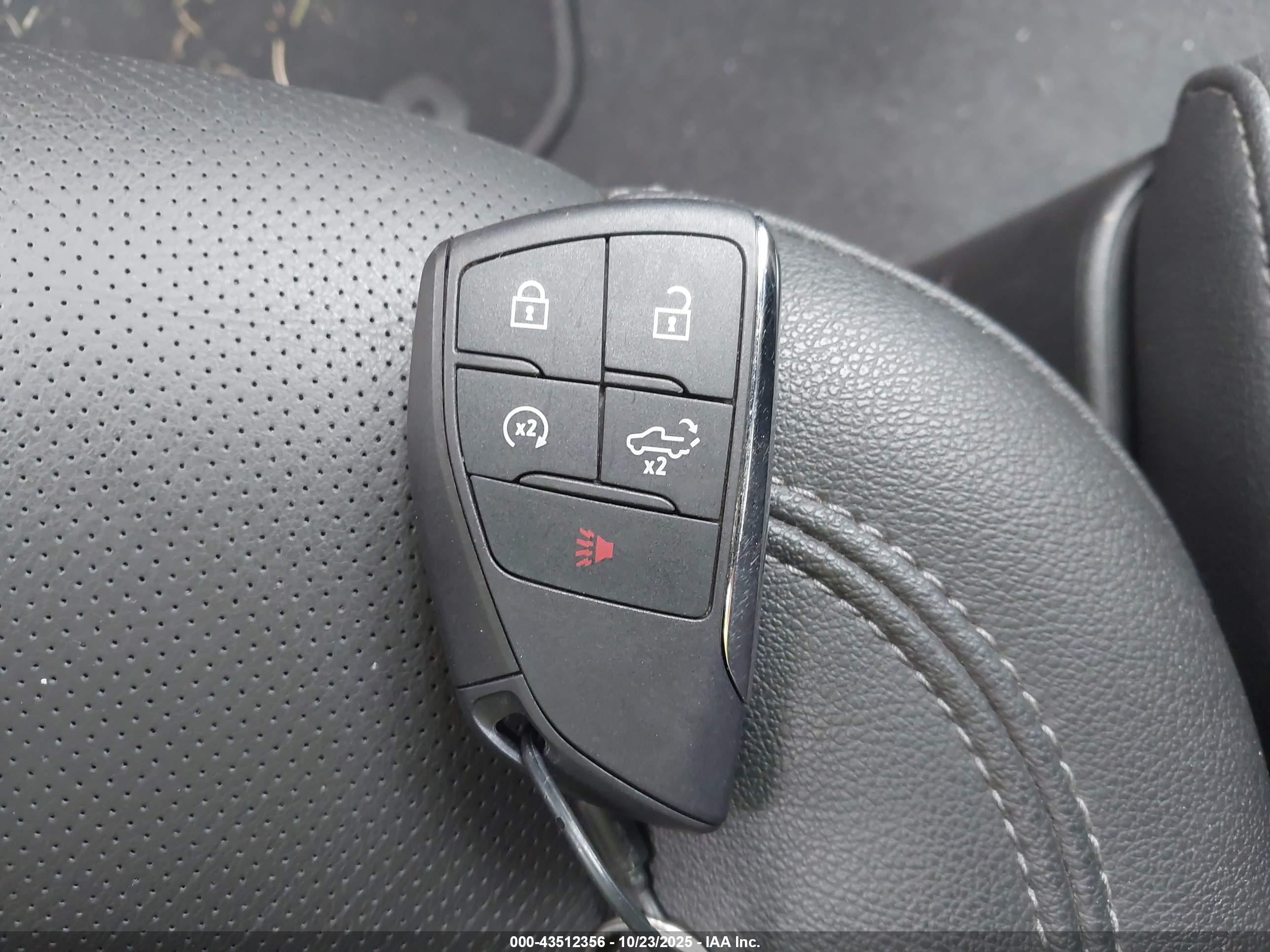 GMC SIERRA image 11