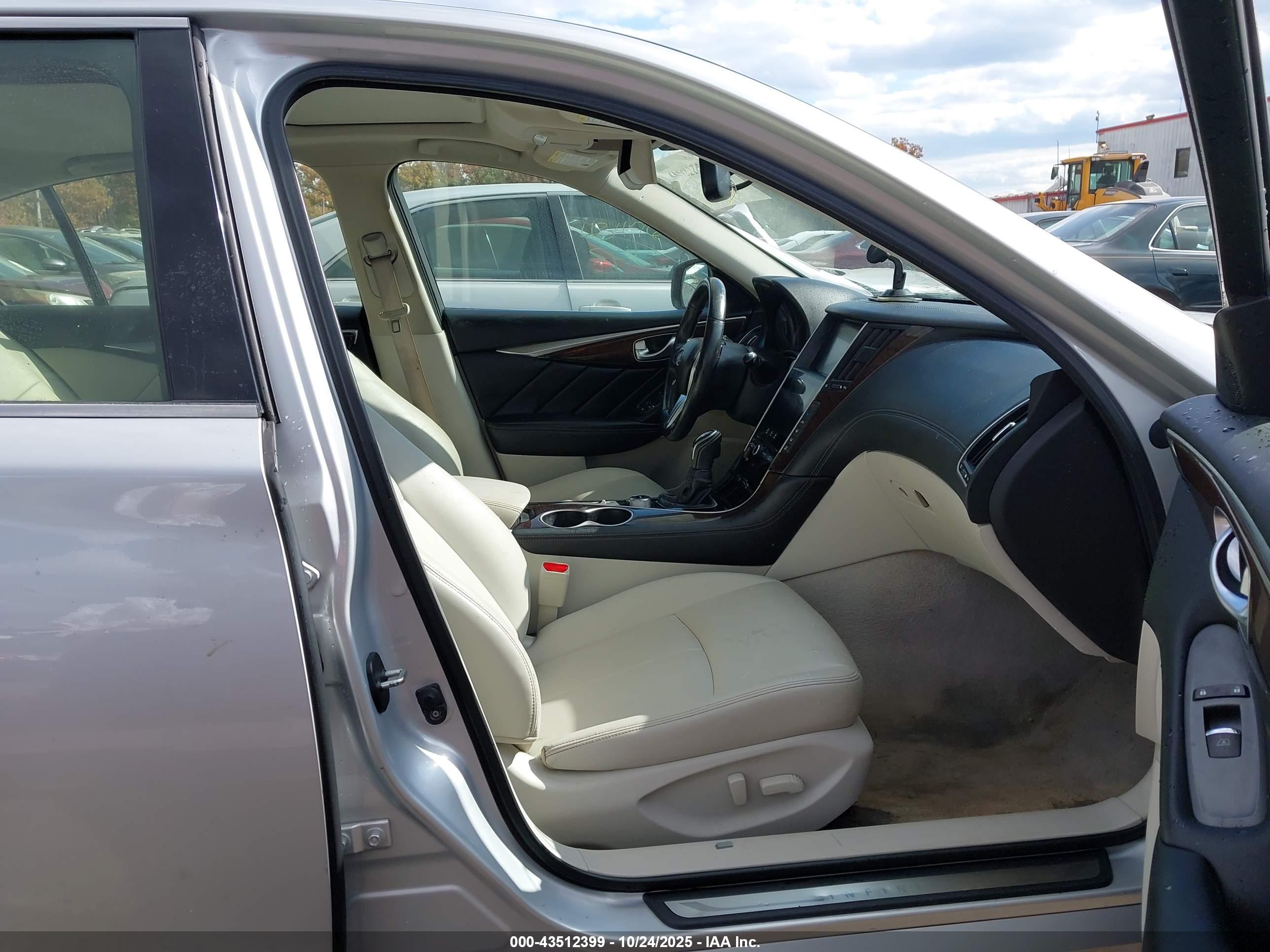 INFINITI Q50 image 5