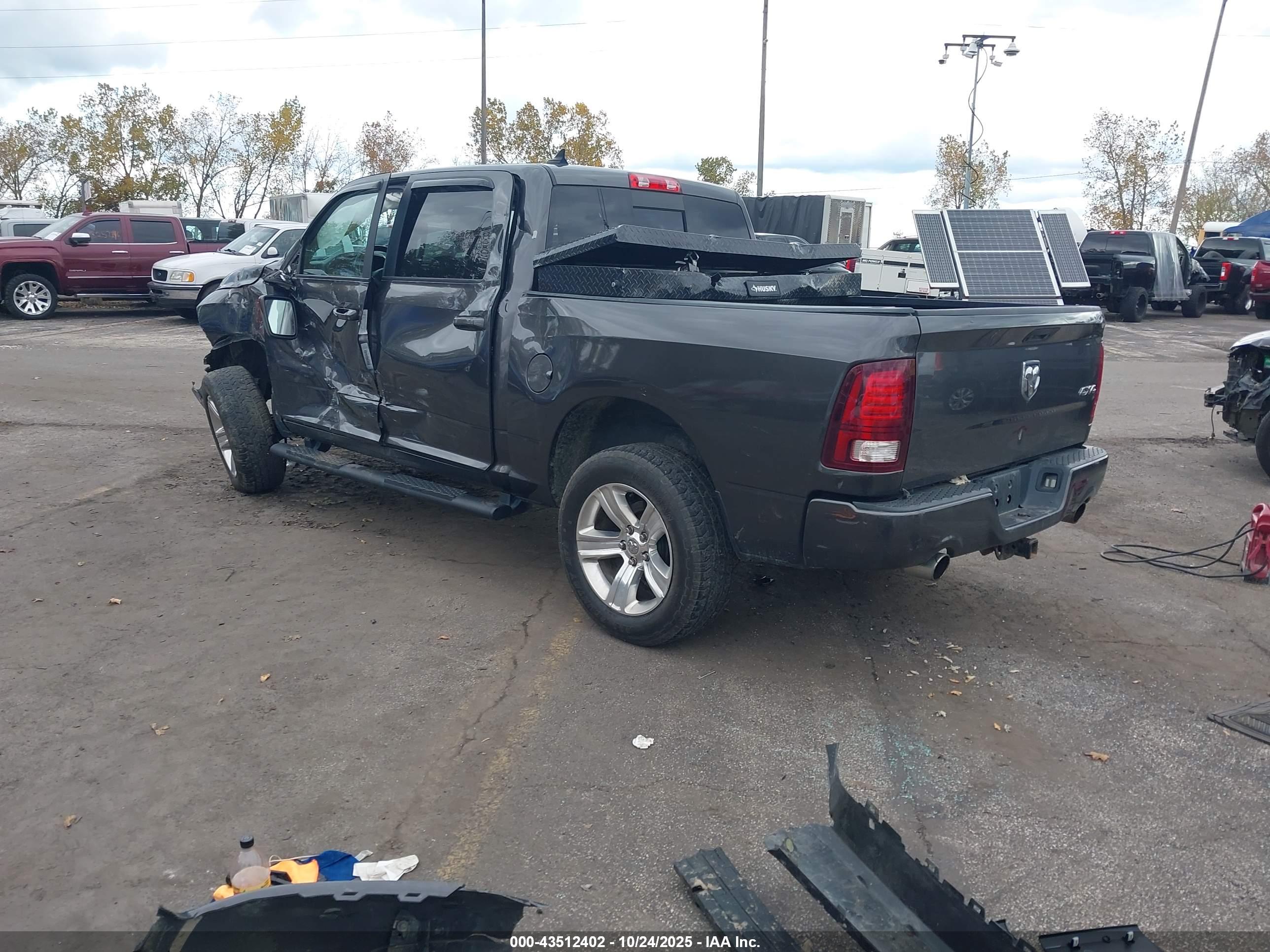 RAM 1500 image 3