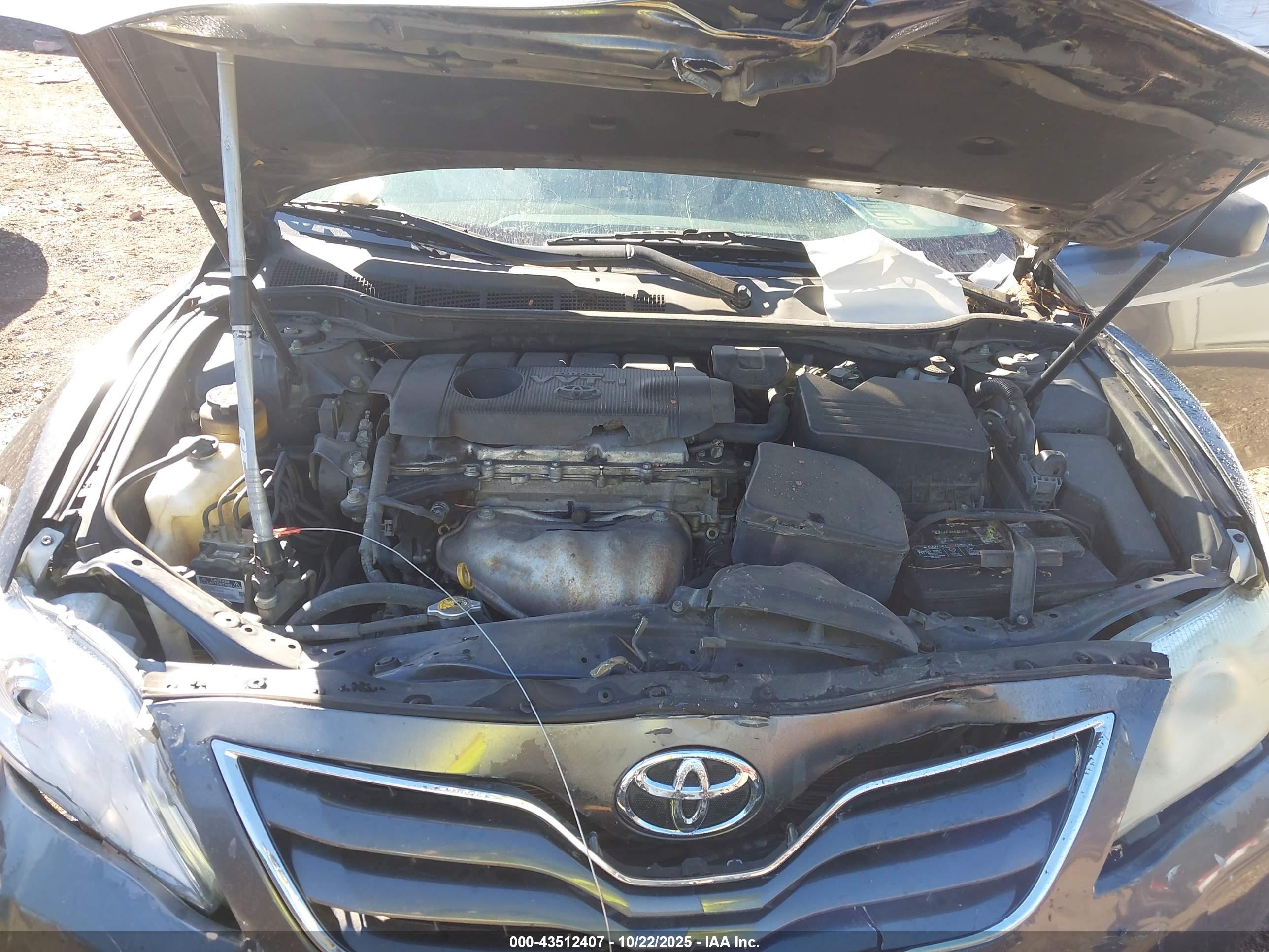 TOYOTA CAMRY image 10