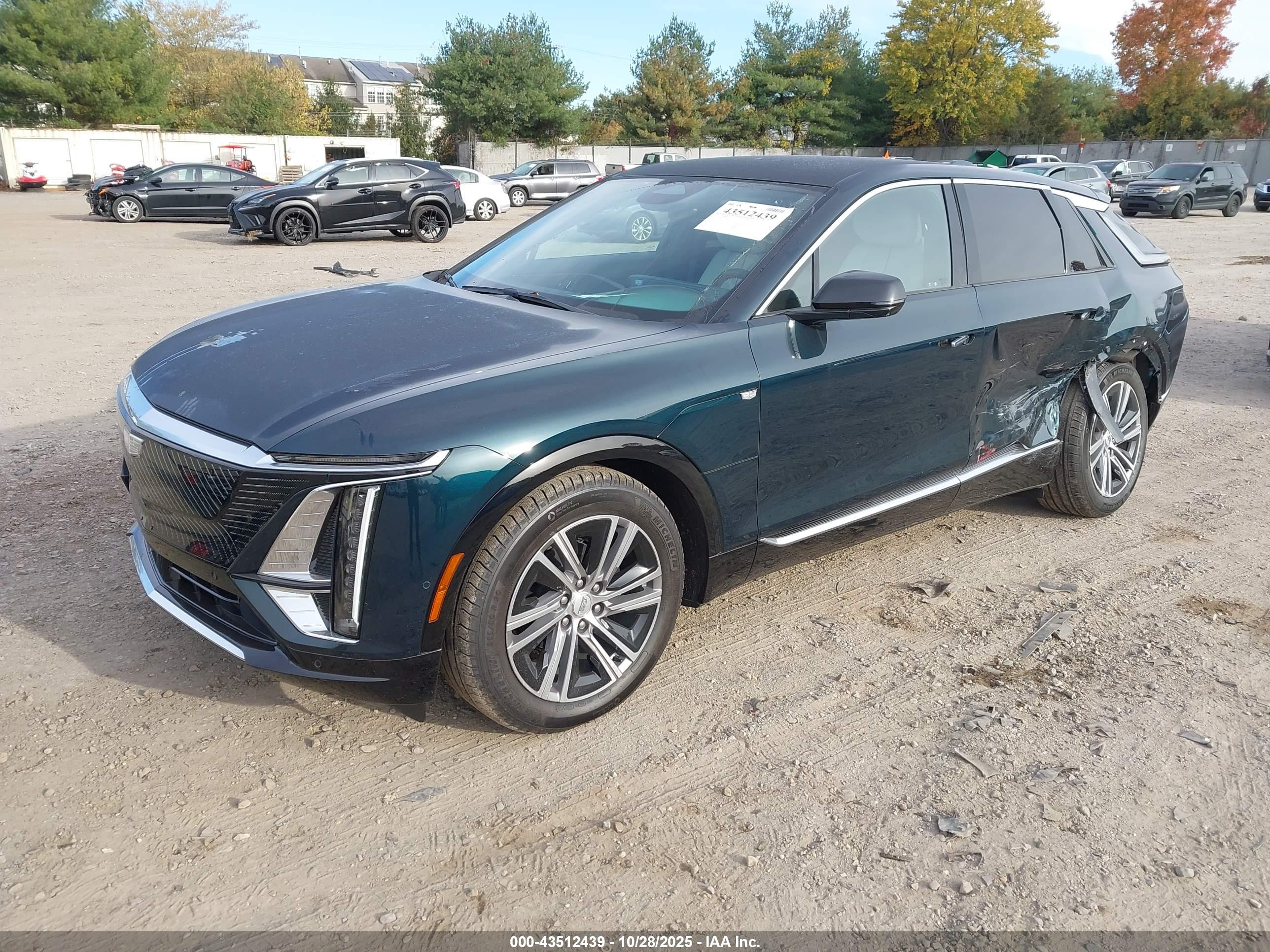 CADILLAC LYRIQ image 2