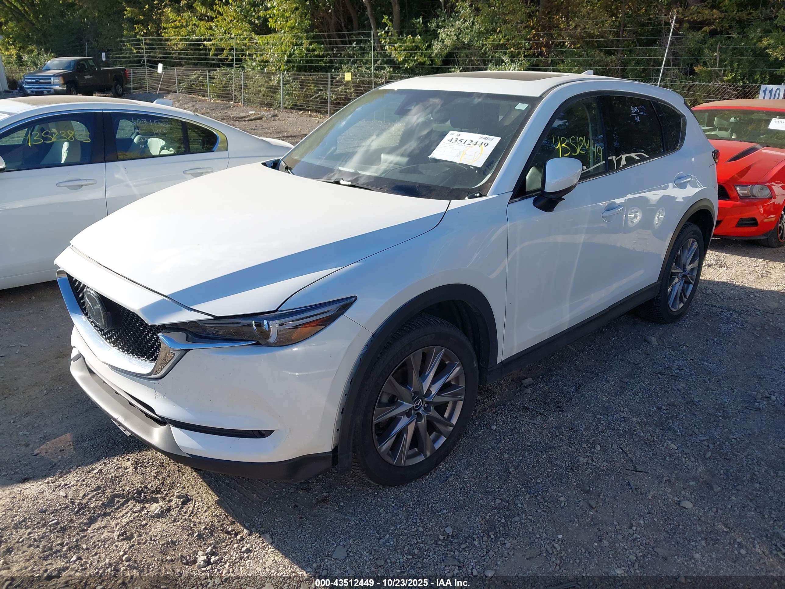 MAZDA CX-5 image 2