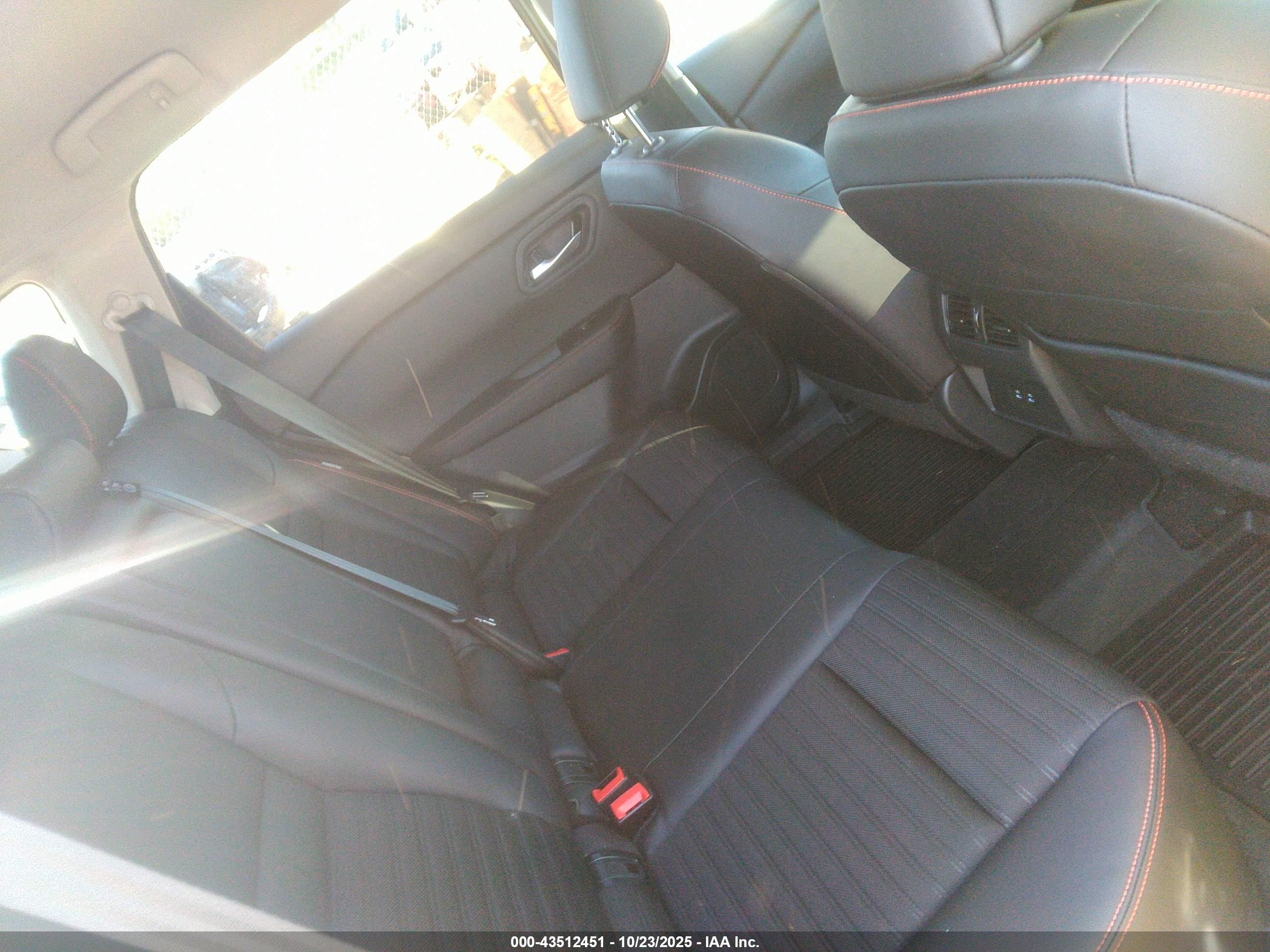 NISSAN ROGUE image 8