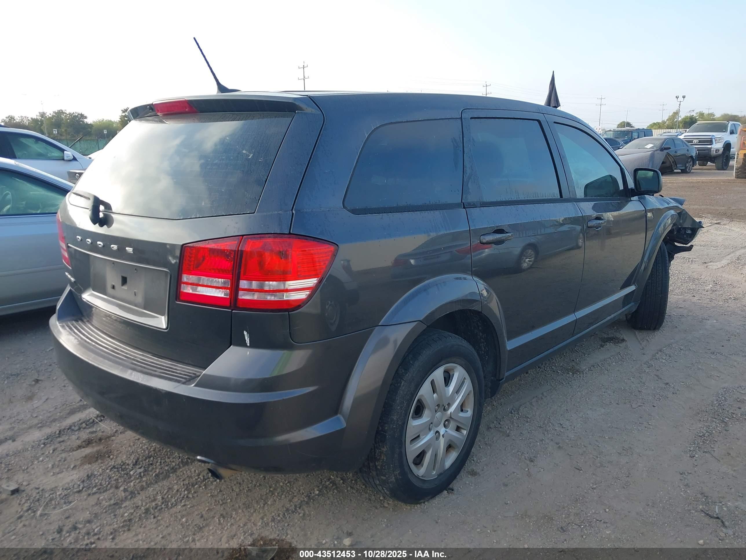 DODGE JOURNEY image 4