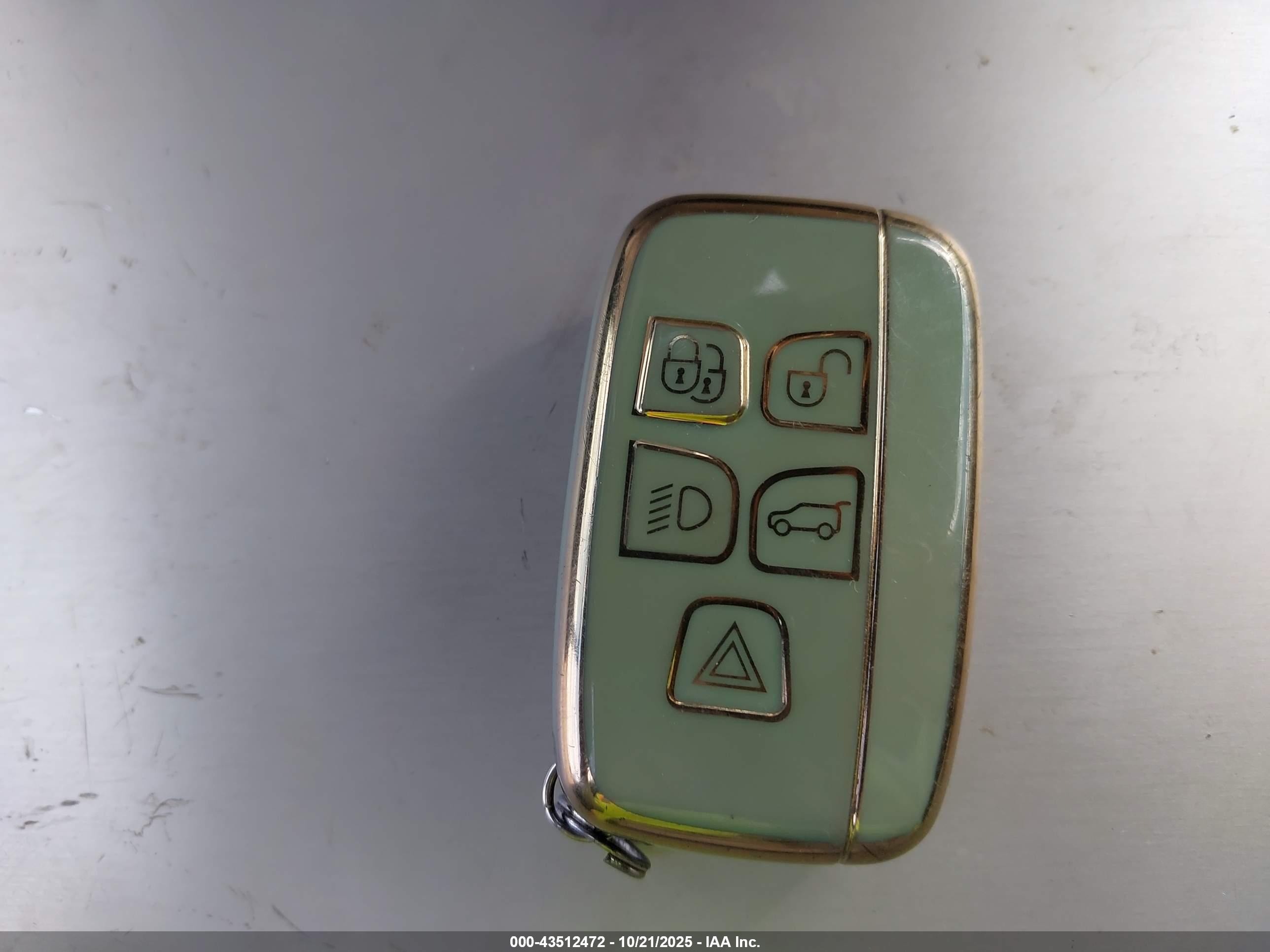 LAND ROVER image 11