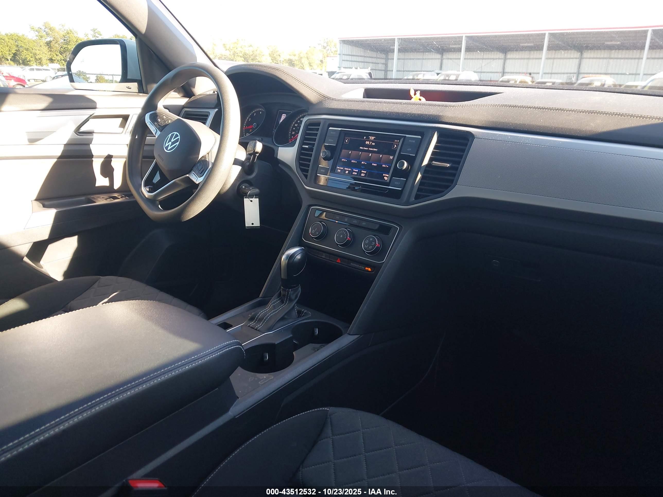 VOLKSWAGEN ATLAS image 5
