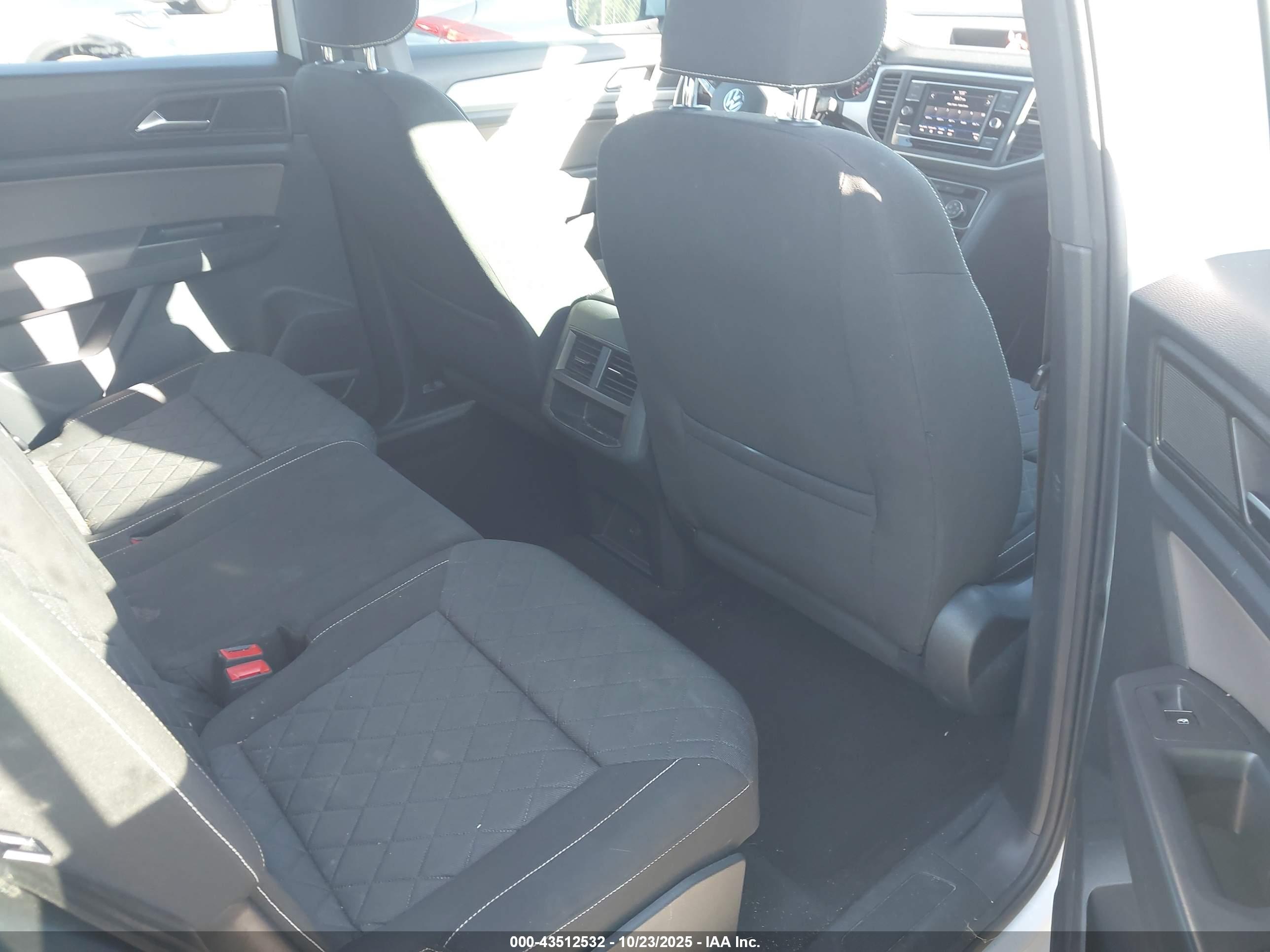 VOLKSWAGEN ATLAS image 8