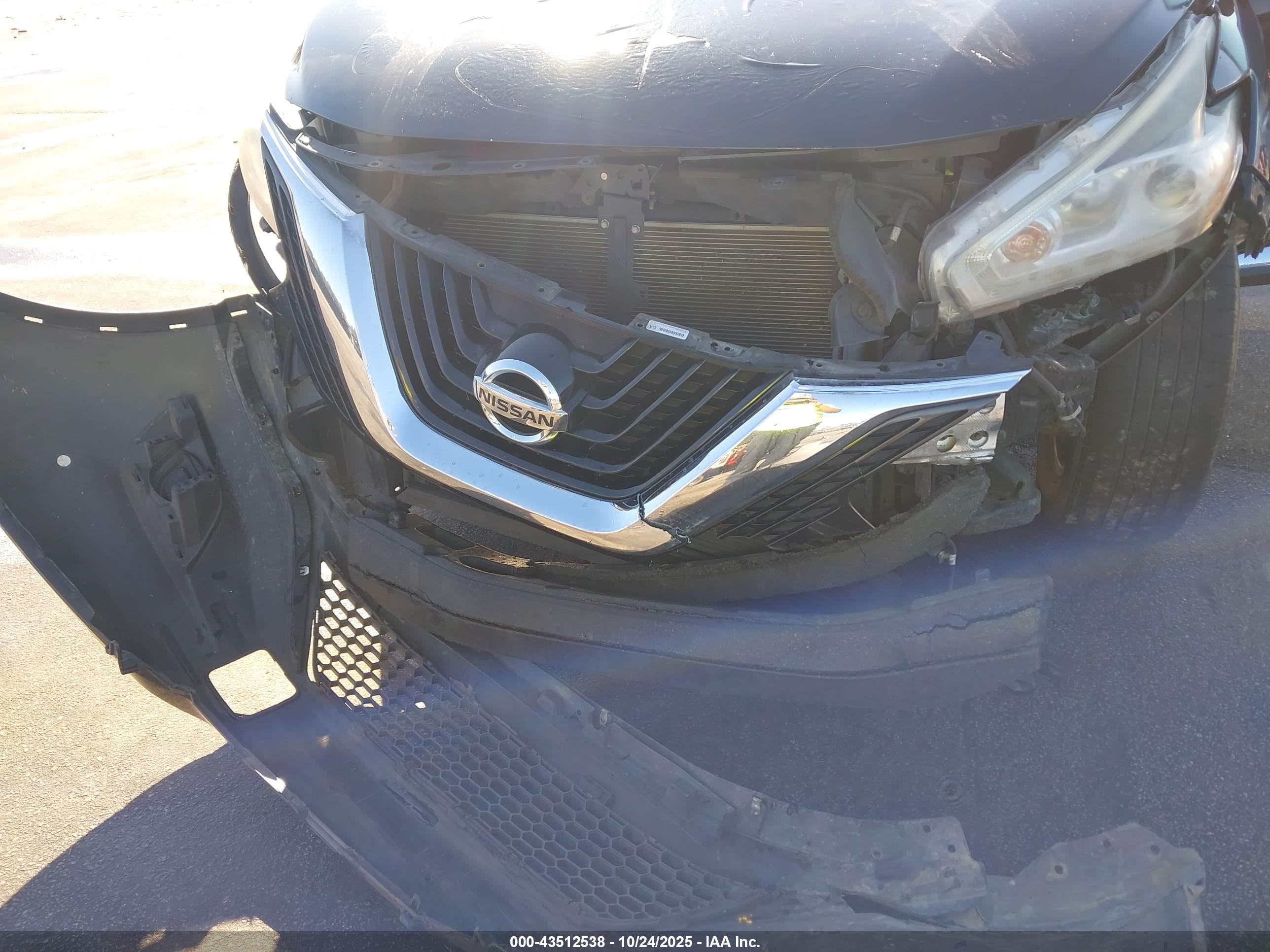 NISSAN MURANO image 6