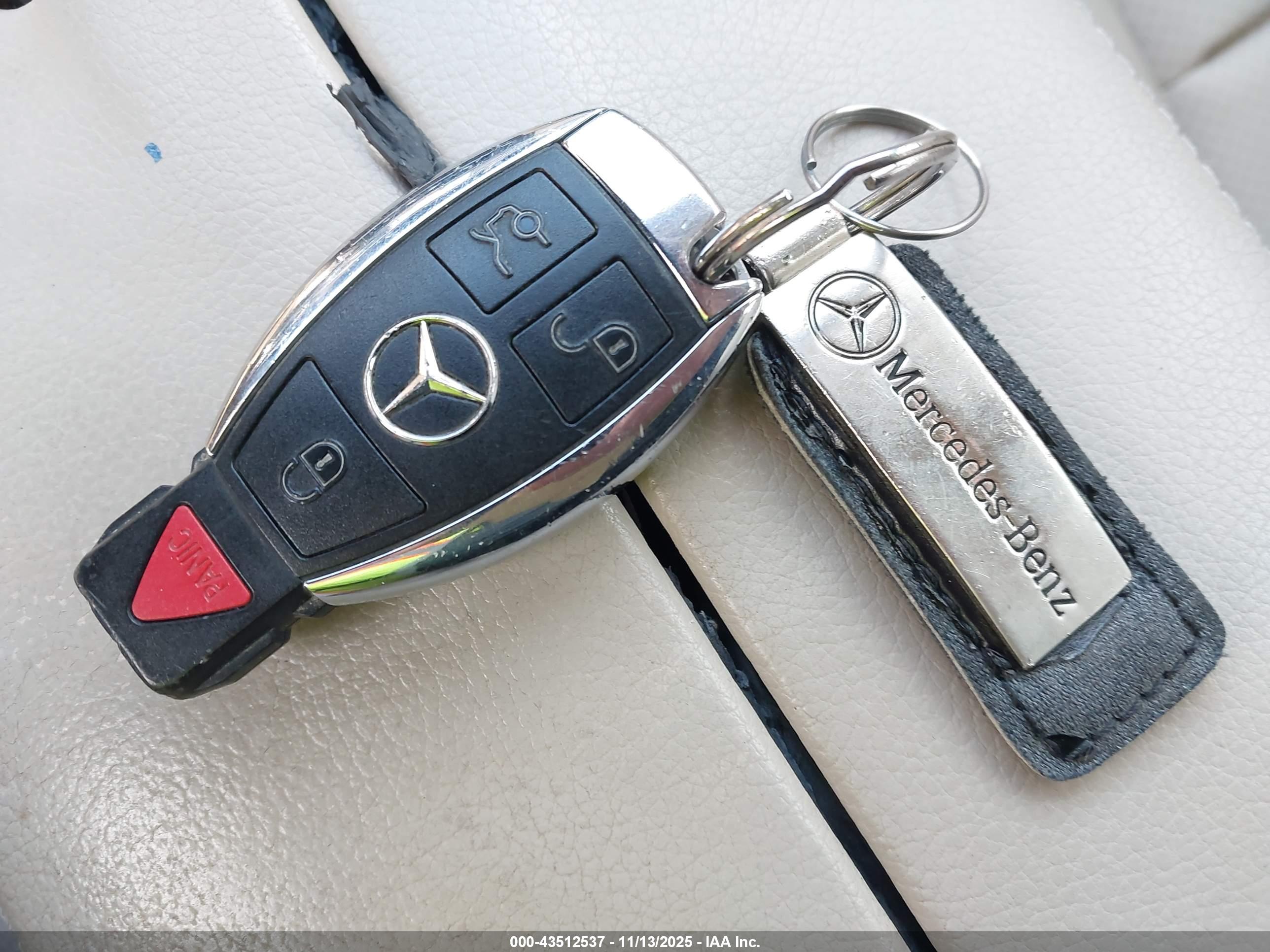 MERCEDES-BENZ E image 11