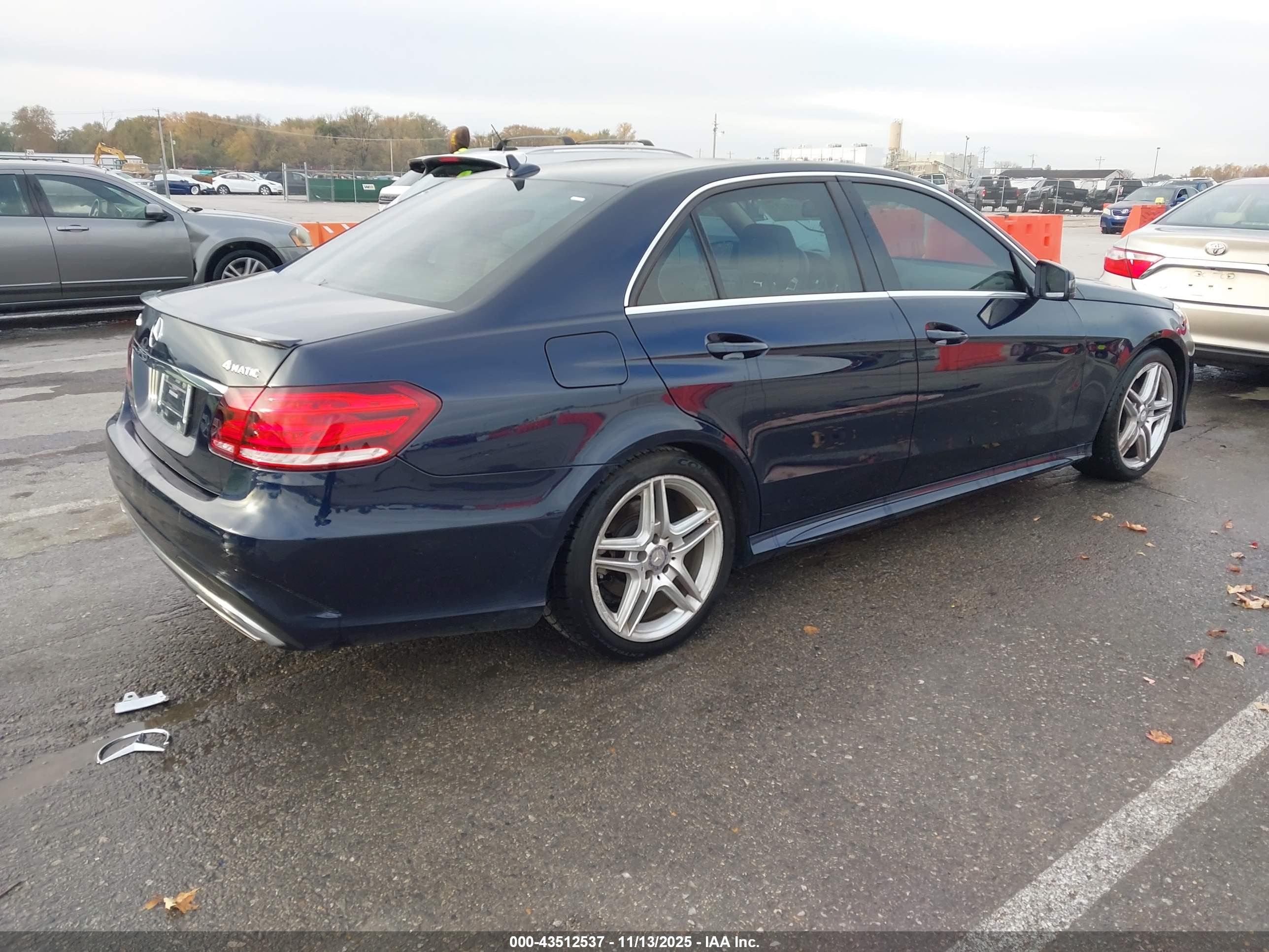 MERCEDES-BENZ E image 4