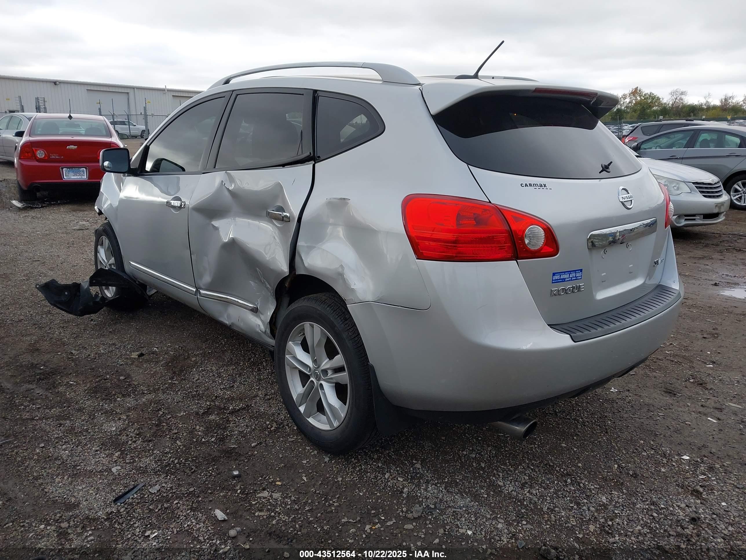 NISSAN ROGUE image 3