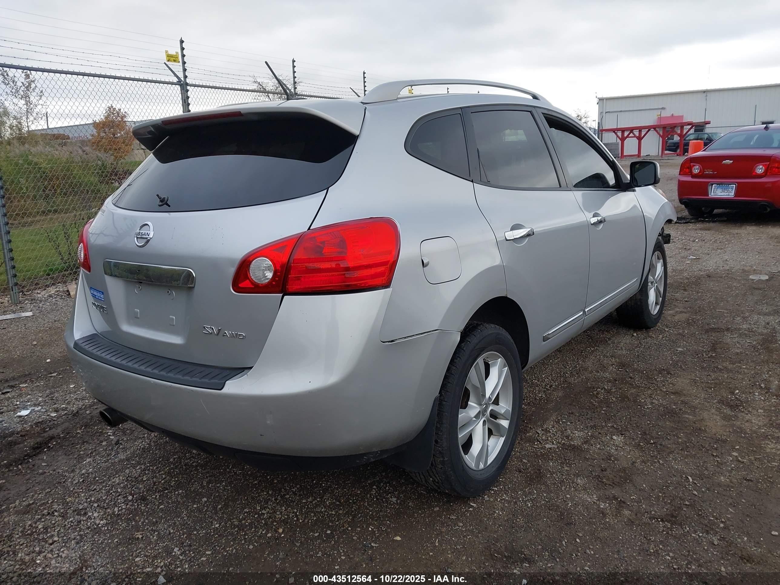 NISSAN ROGUE image 4