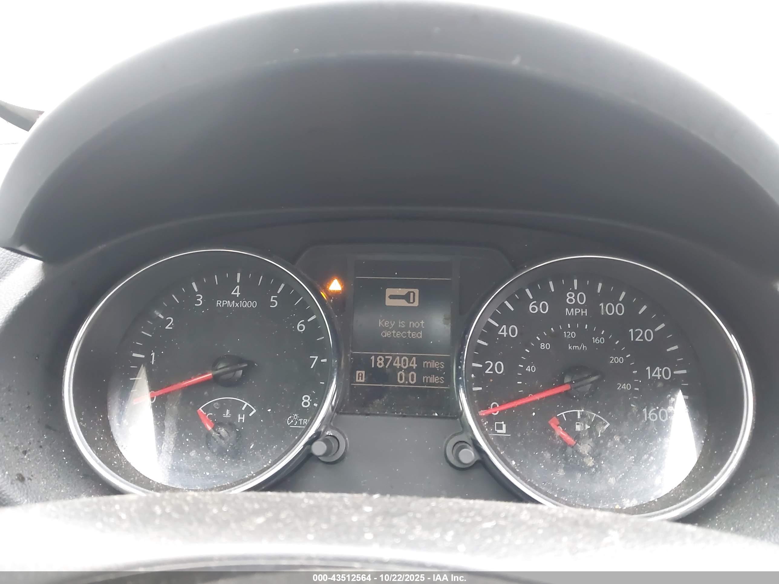 NISSAN ROGUE image 7