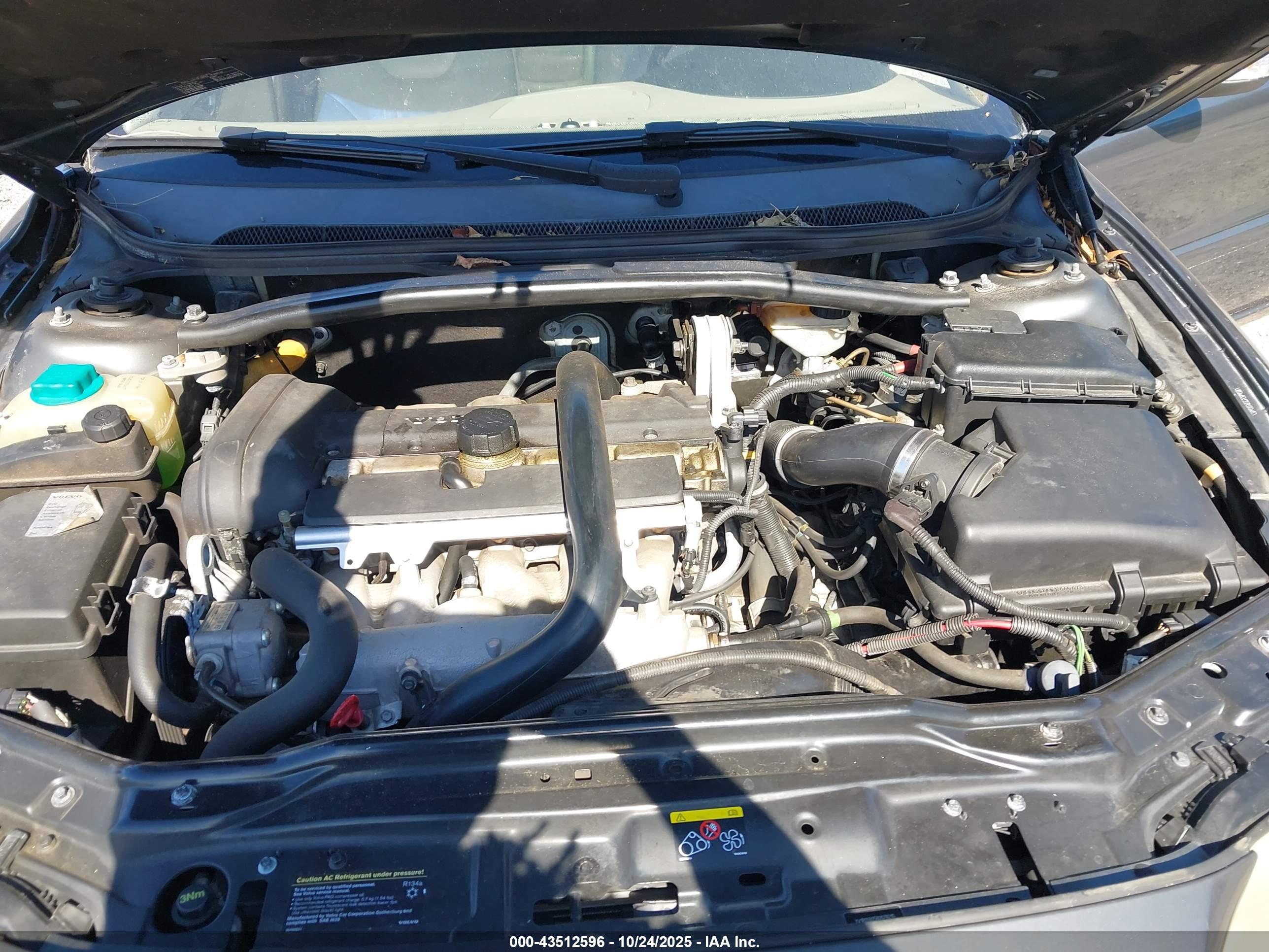 VOLVO S60 image 10