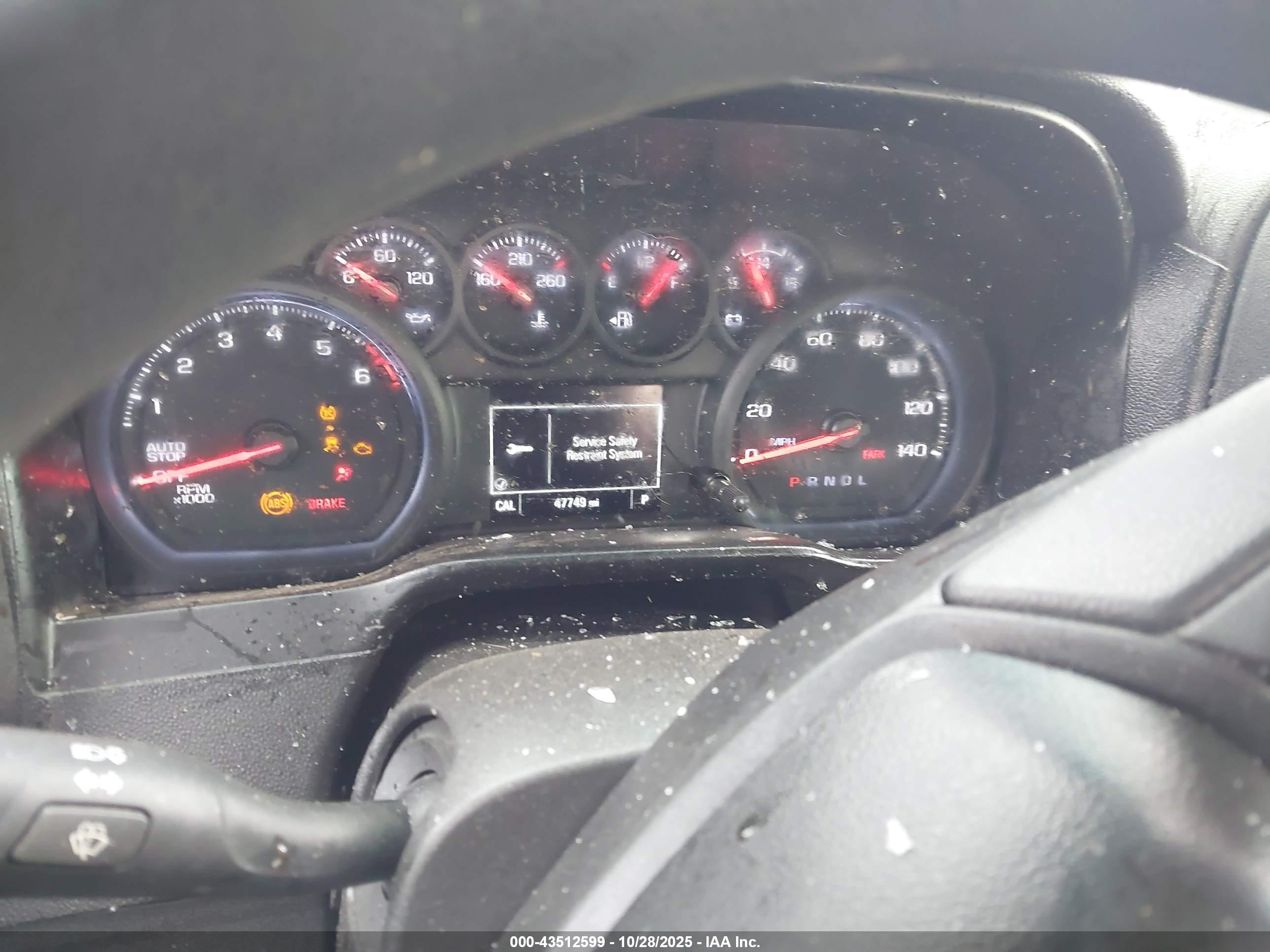 CHEVROLET SILVERADO image 7