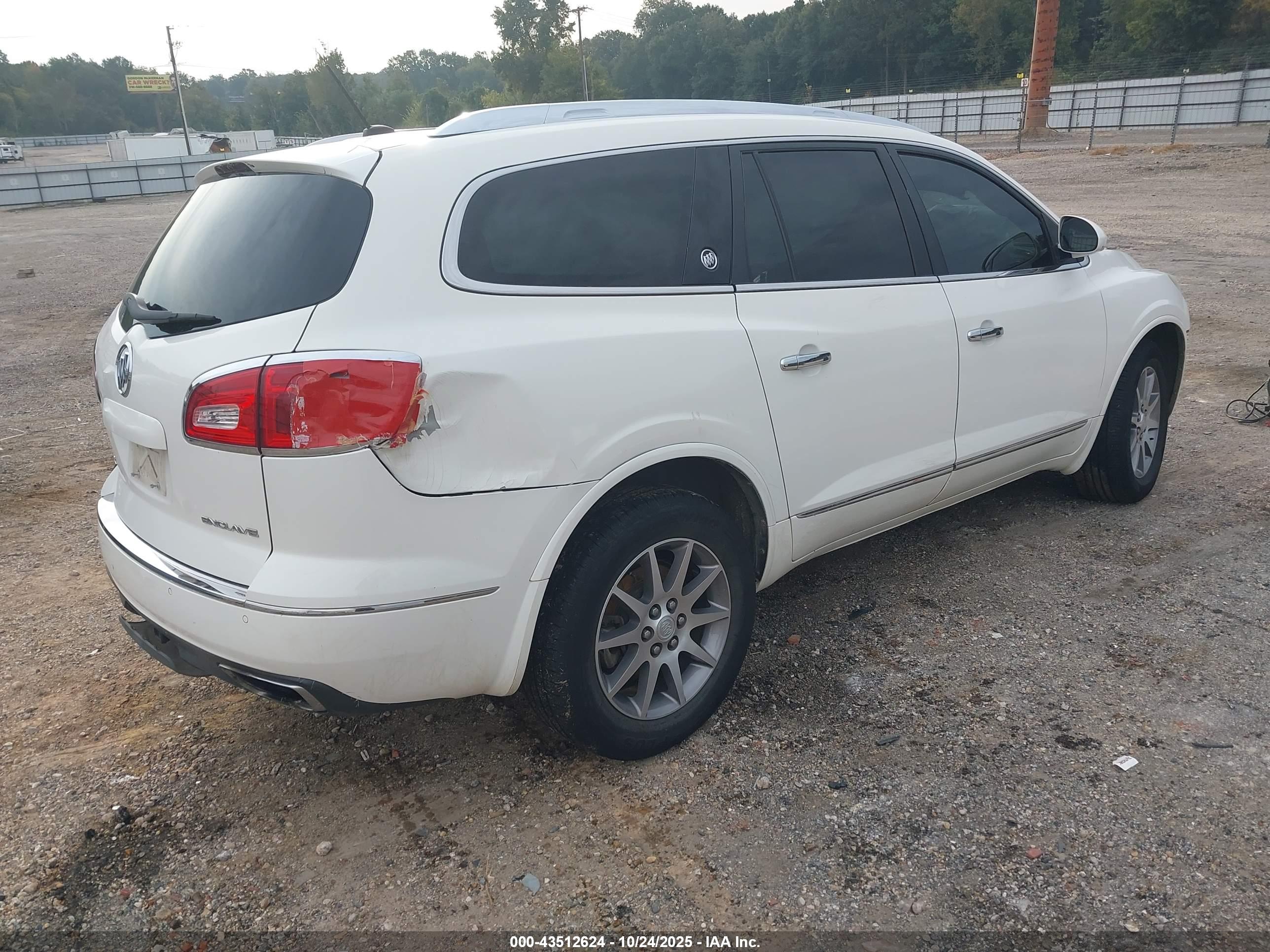BUICK ENCLAVE image 4