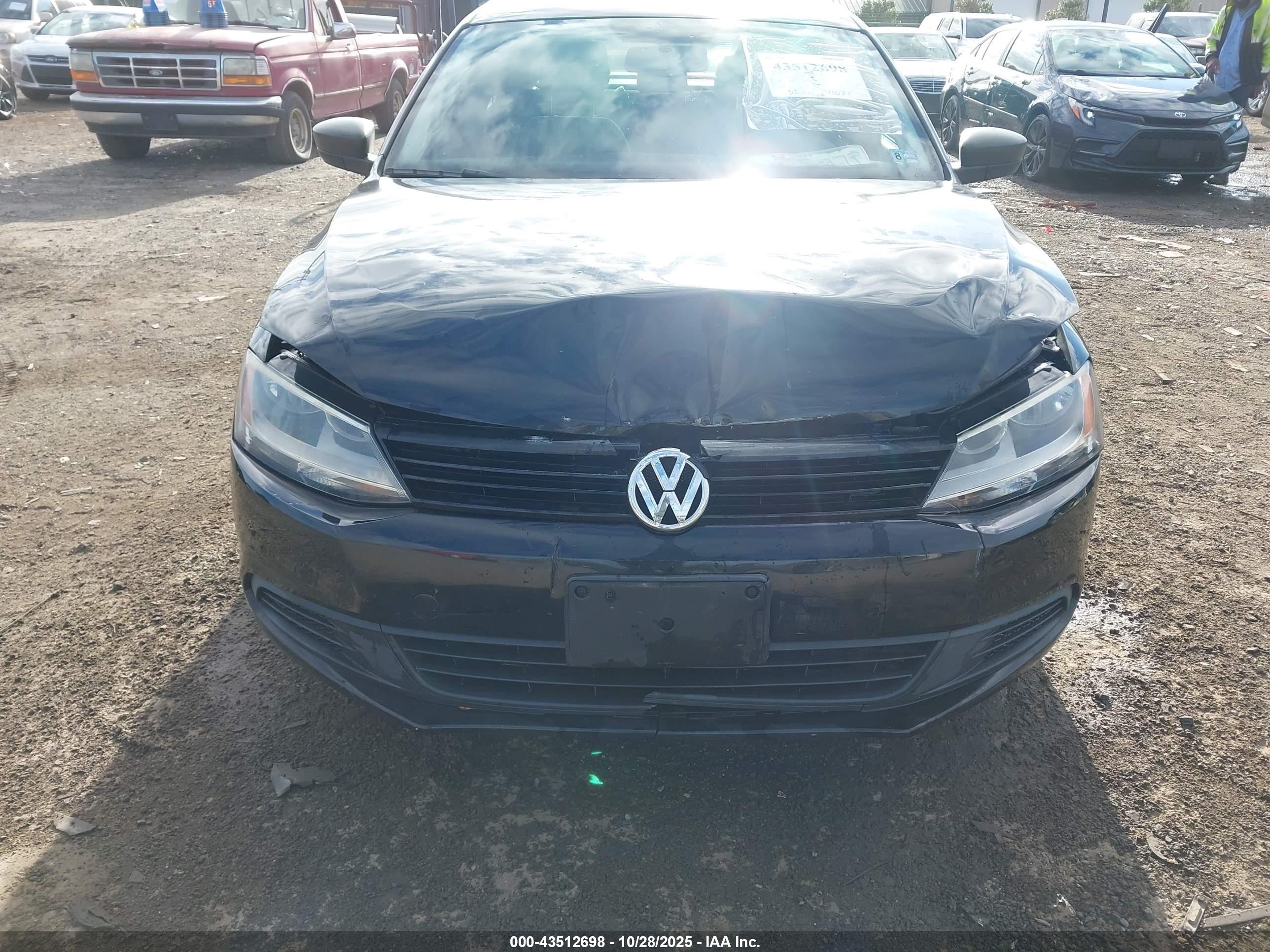 VOLKSWAGEN JETTA image 6