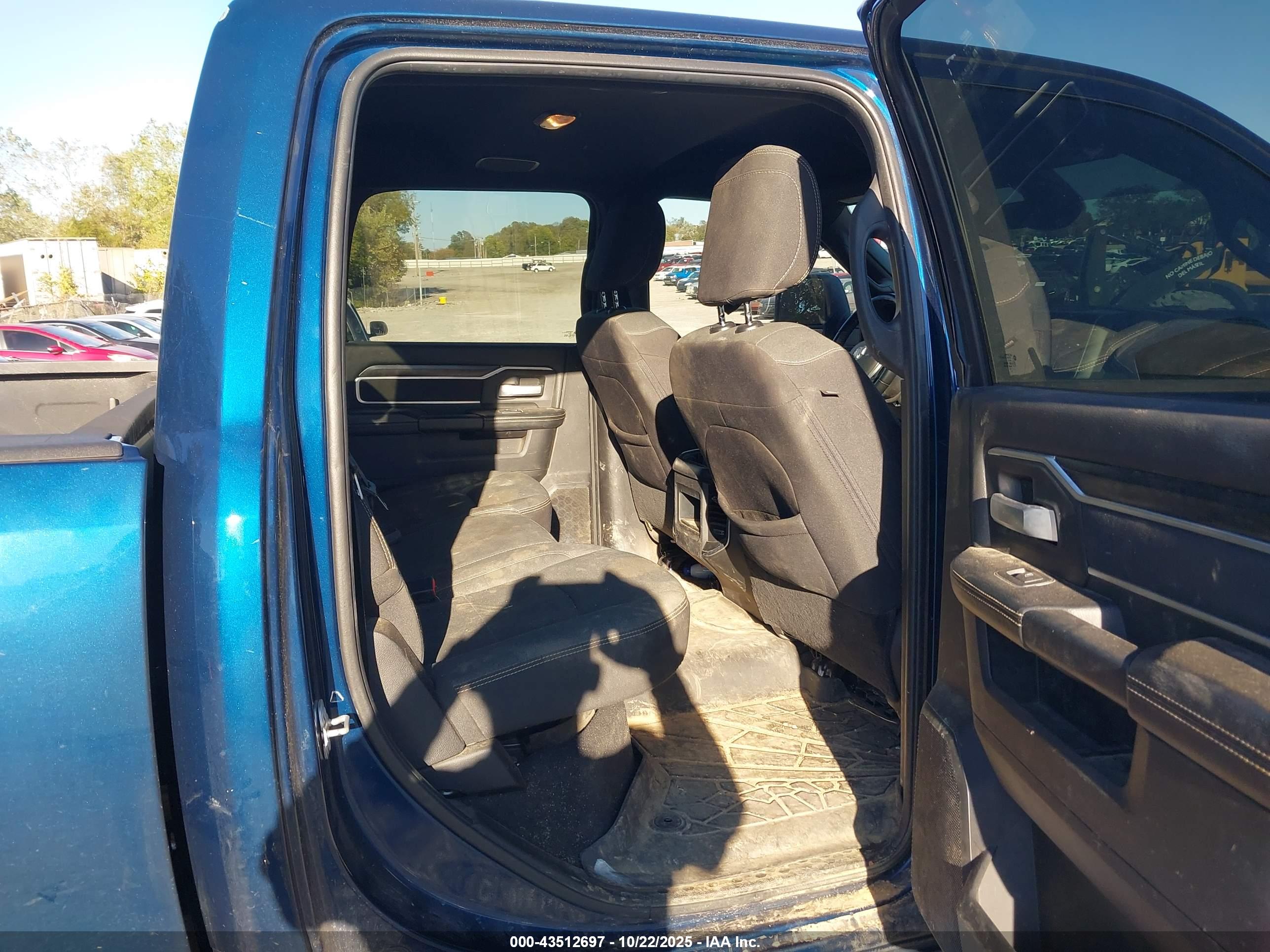 RAM 2500 image 8