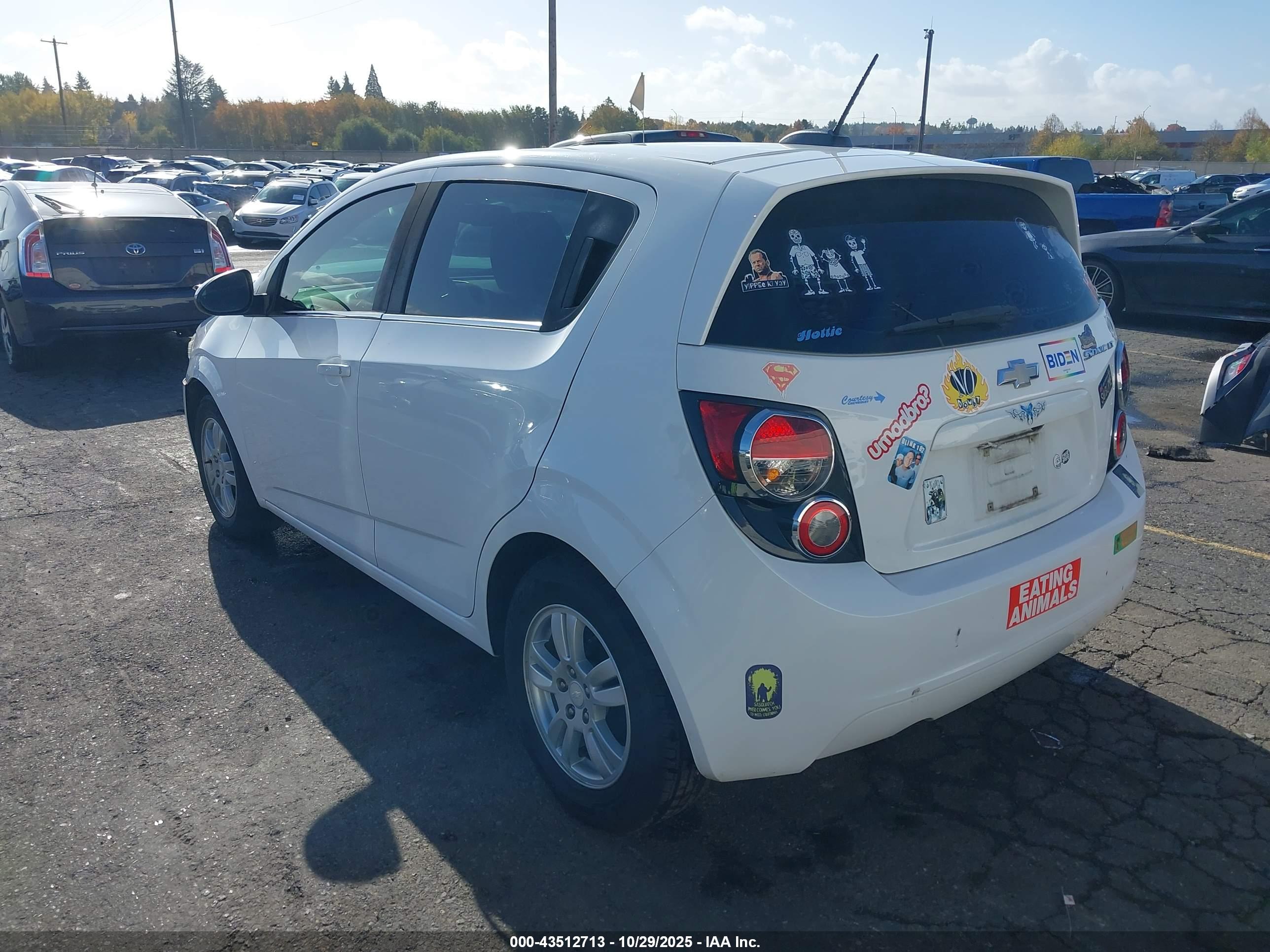 CHEVROLET SONIC image 3