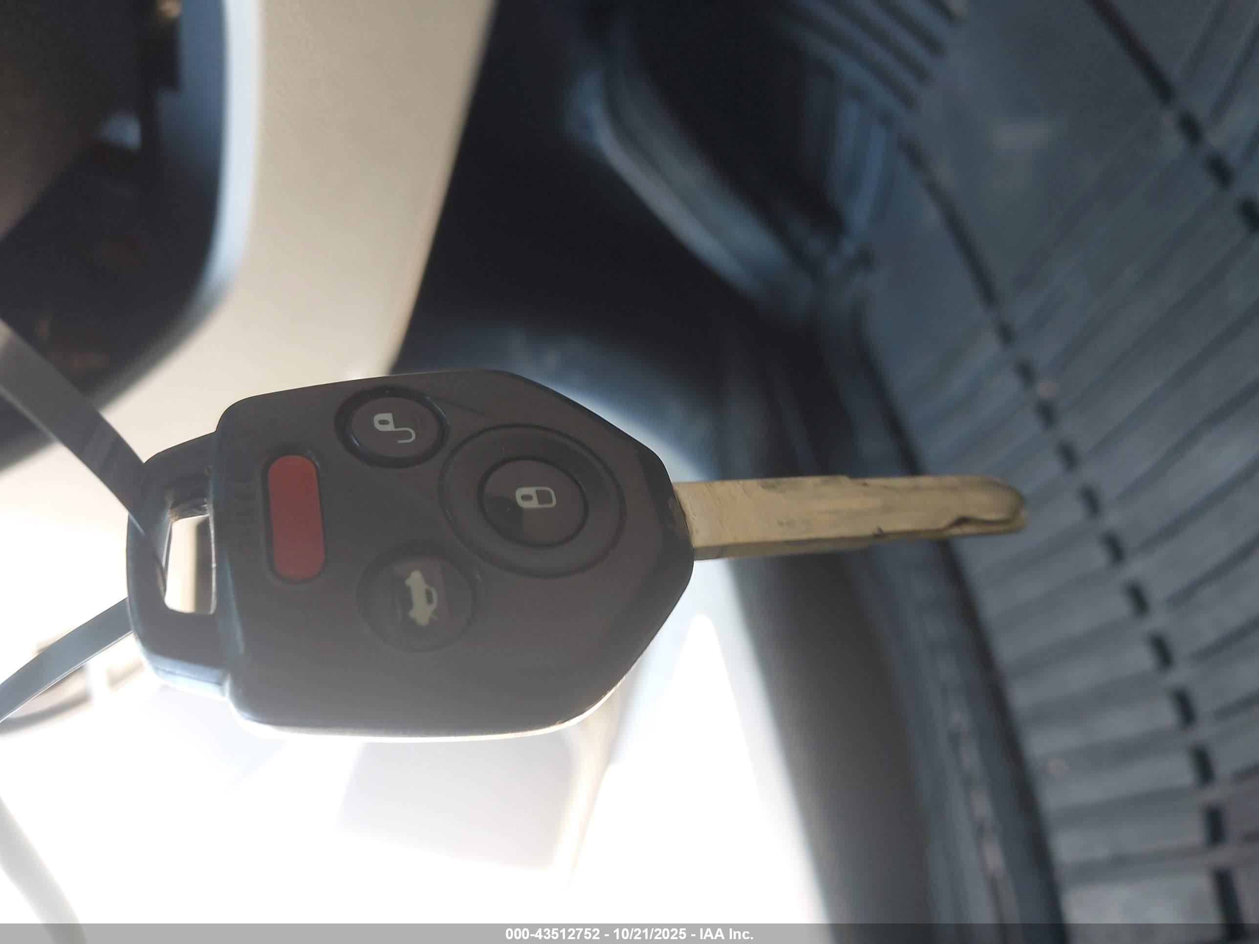 SUBARU OUTBACK image 11