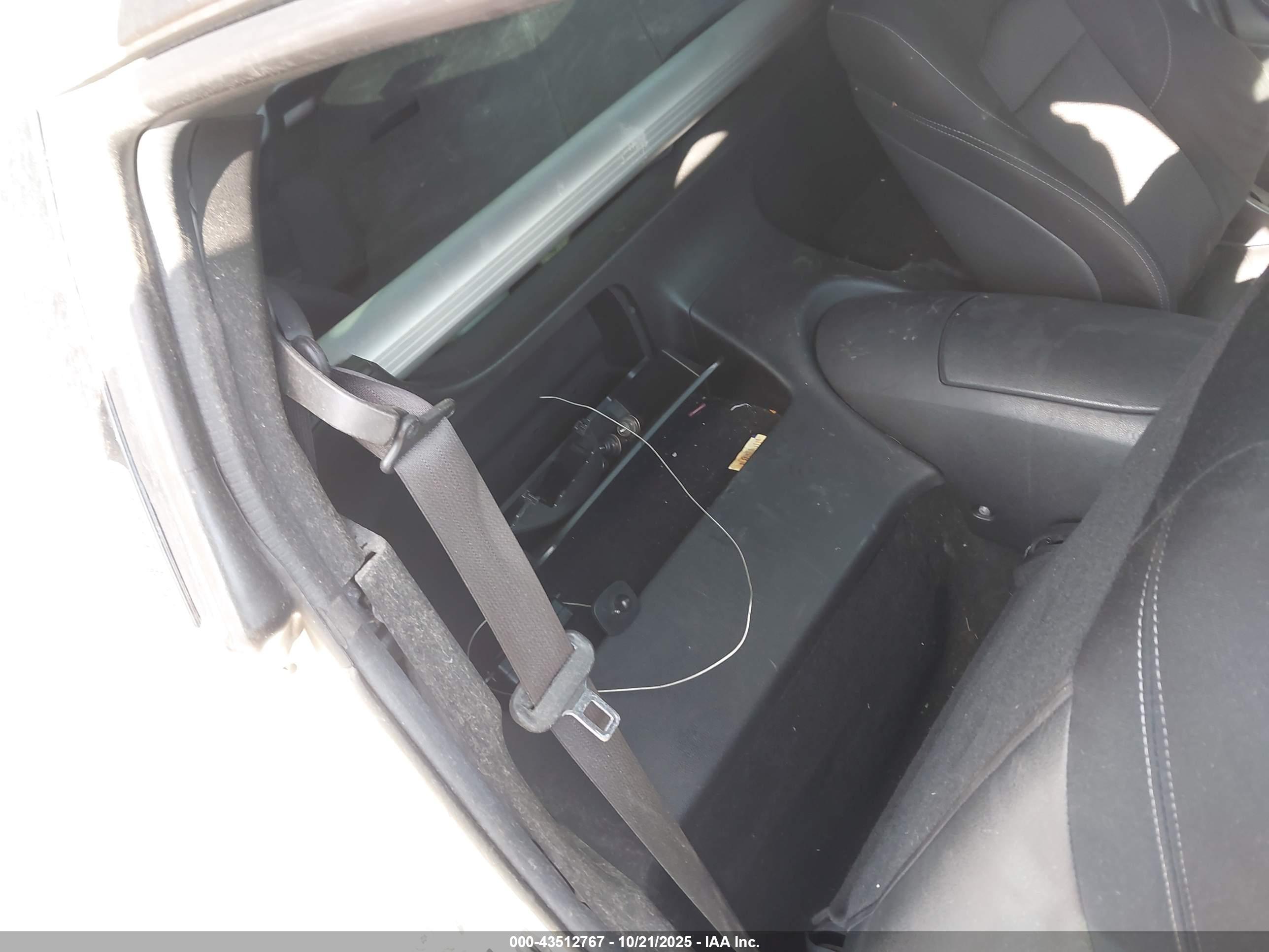 NISSAN 370Z image 8