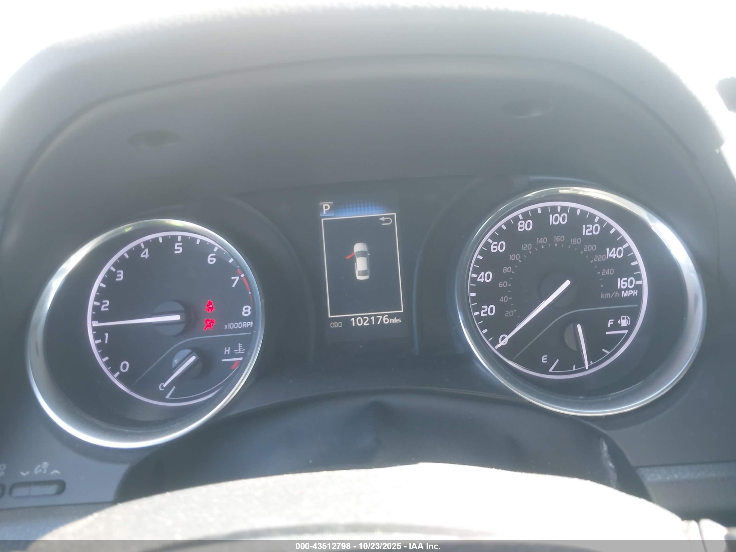 TOYOTA CAMRY image 7
