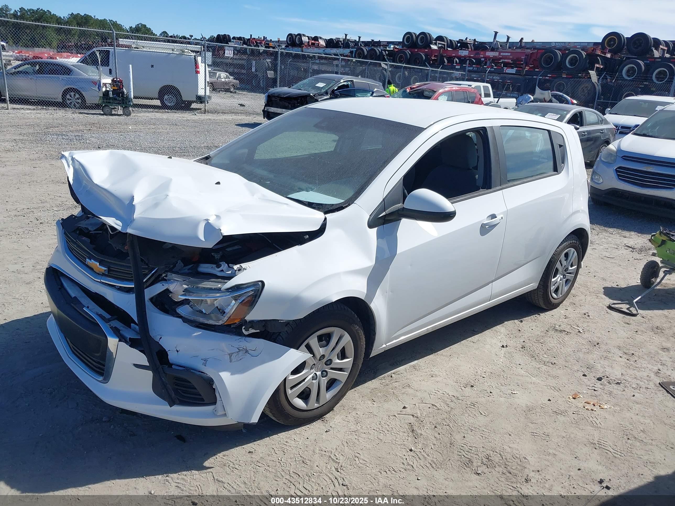 CHEVROLET SONIC image 2