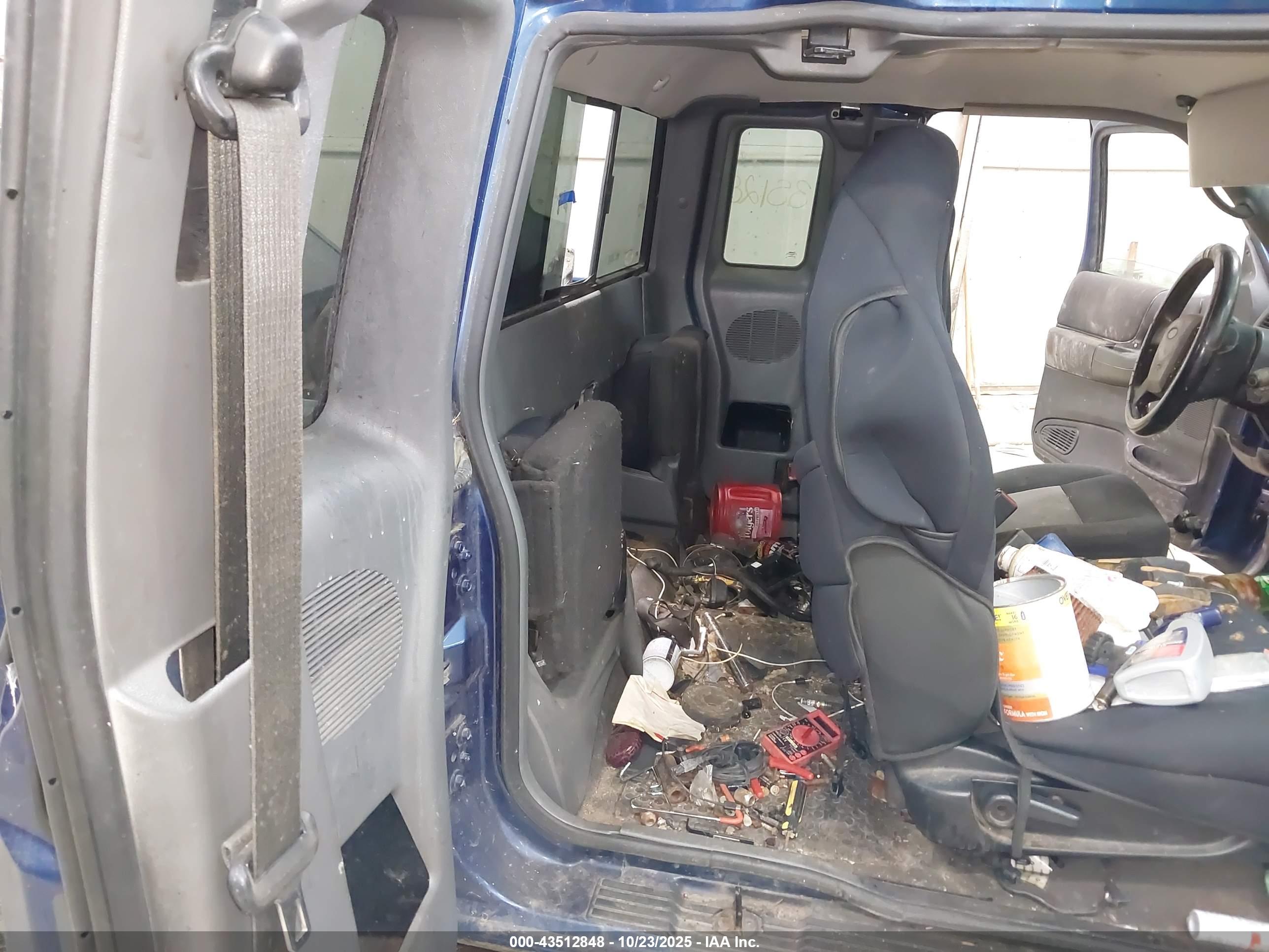 FORD RANGER image 8