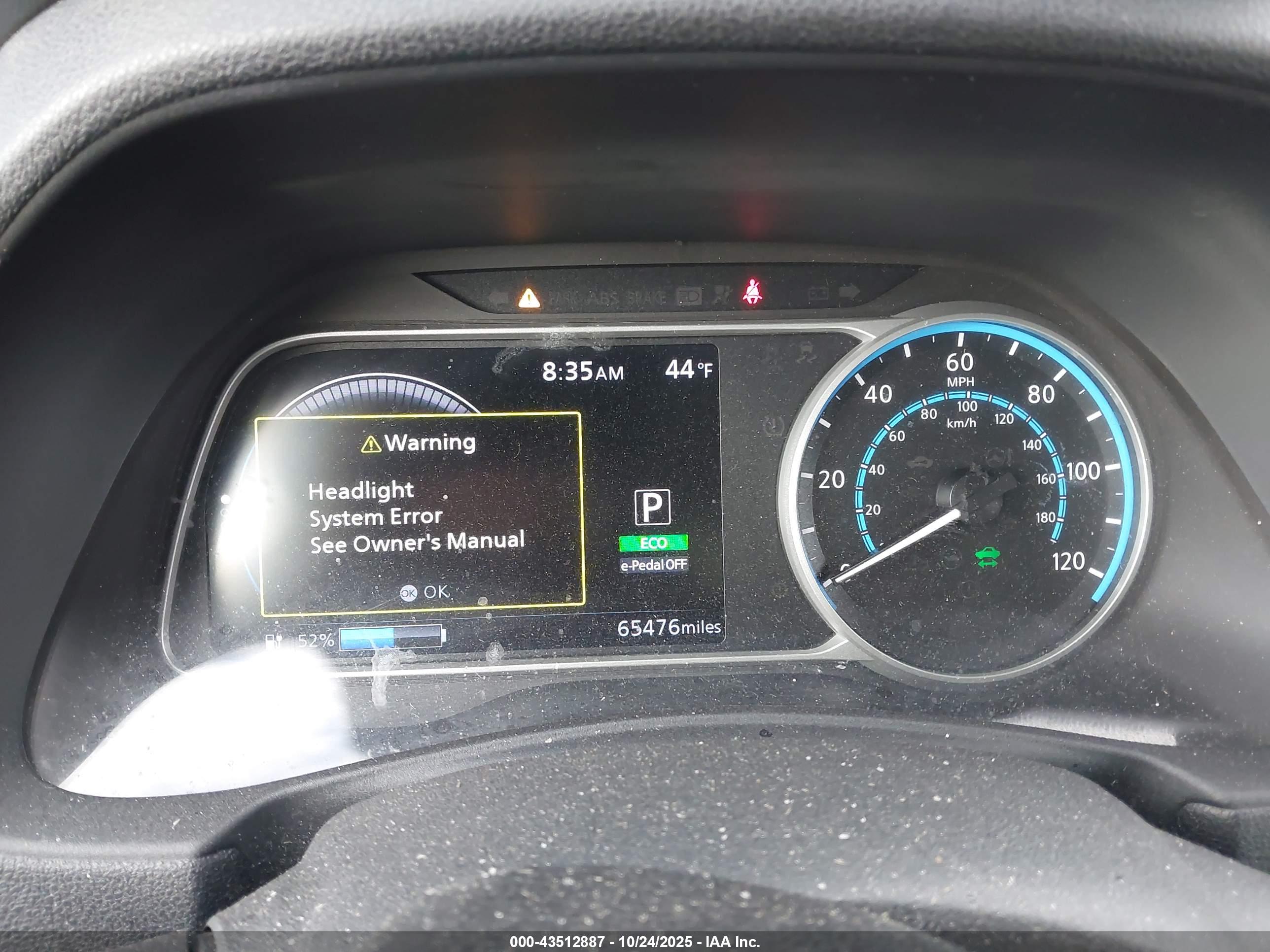 NISSAN LEAF image 7