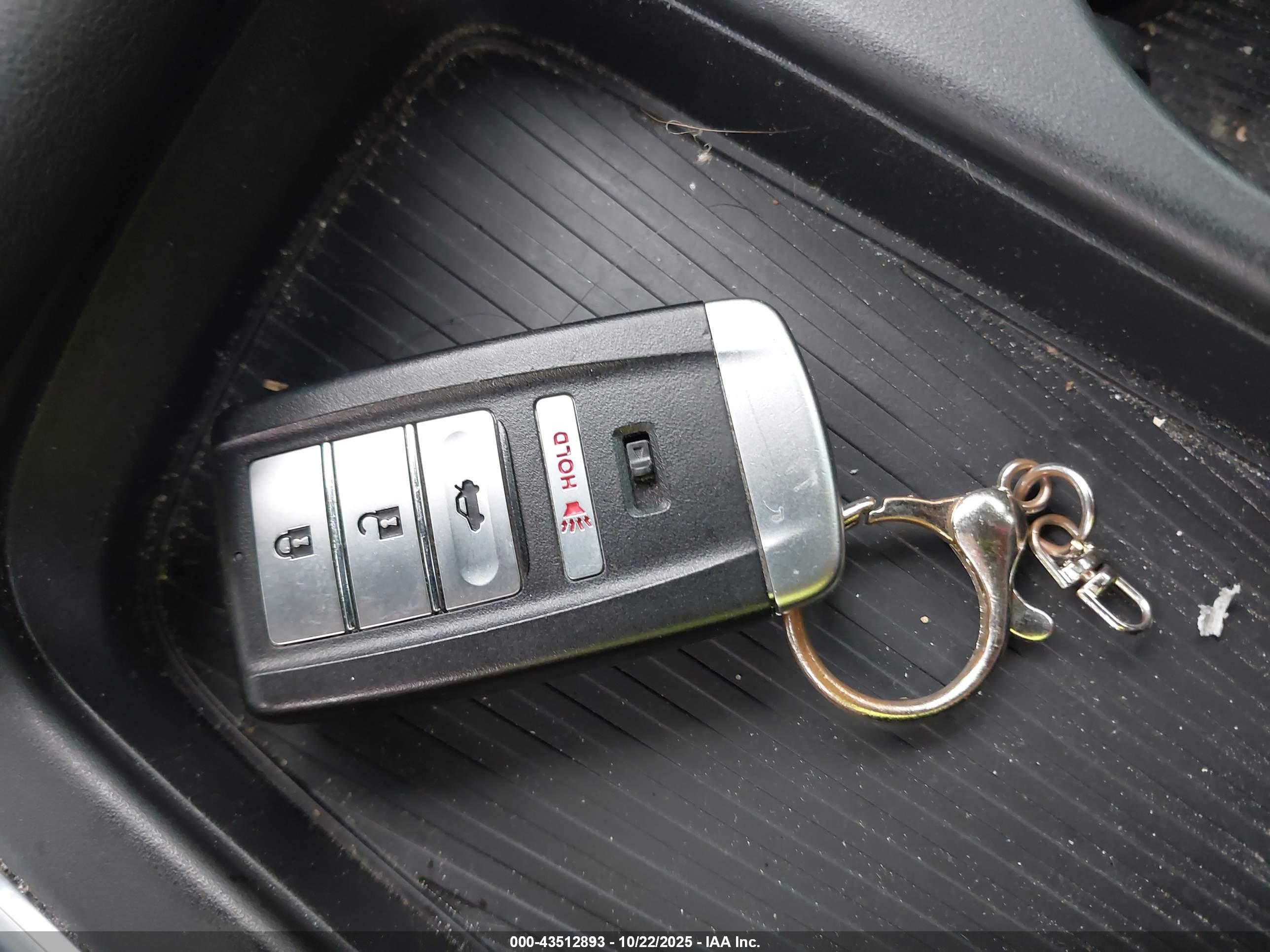 ACURA TLX image 11