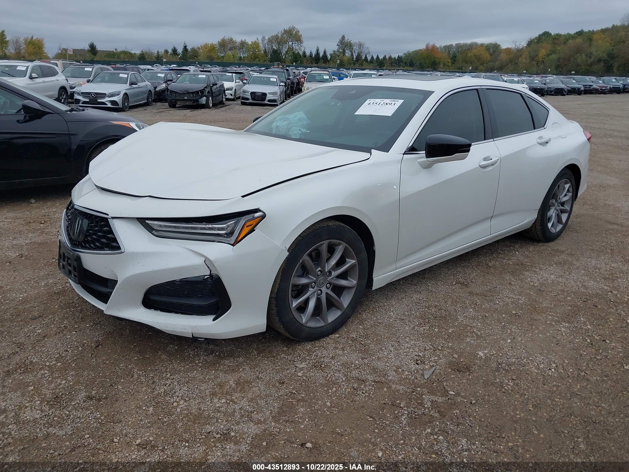 ACURA TLX image 2