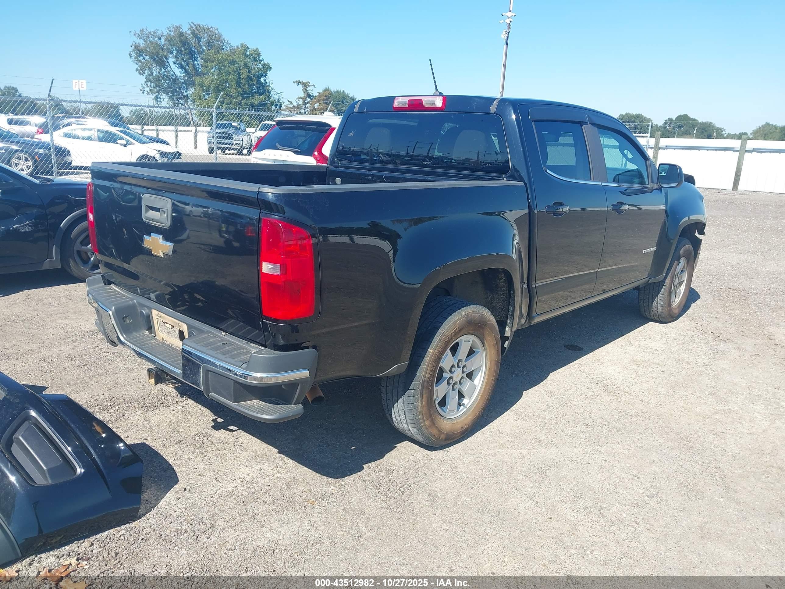 CHEVROLET COLORADO image 4