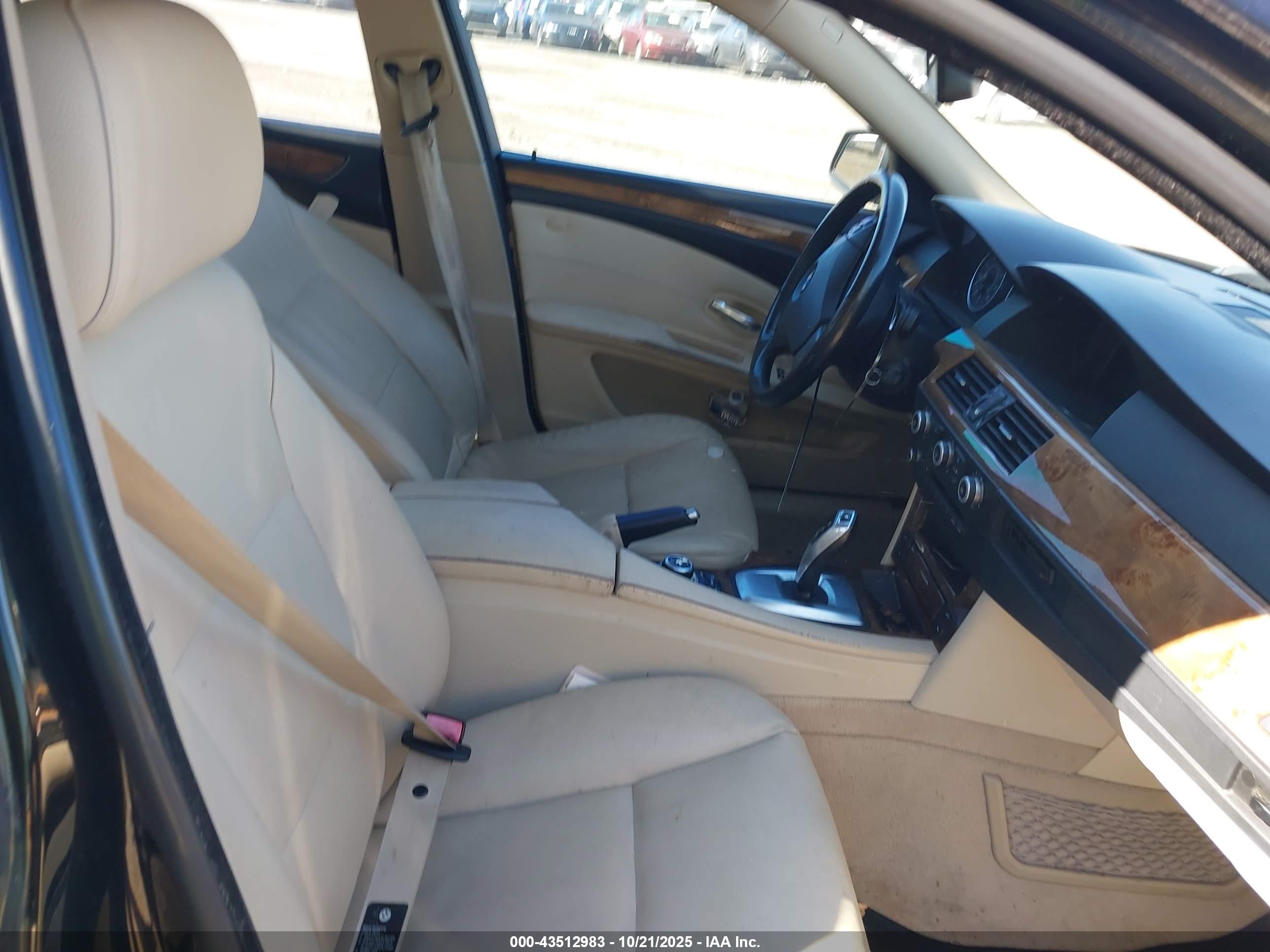 BMW 528I image 5