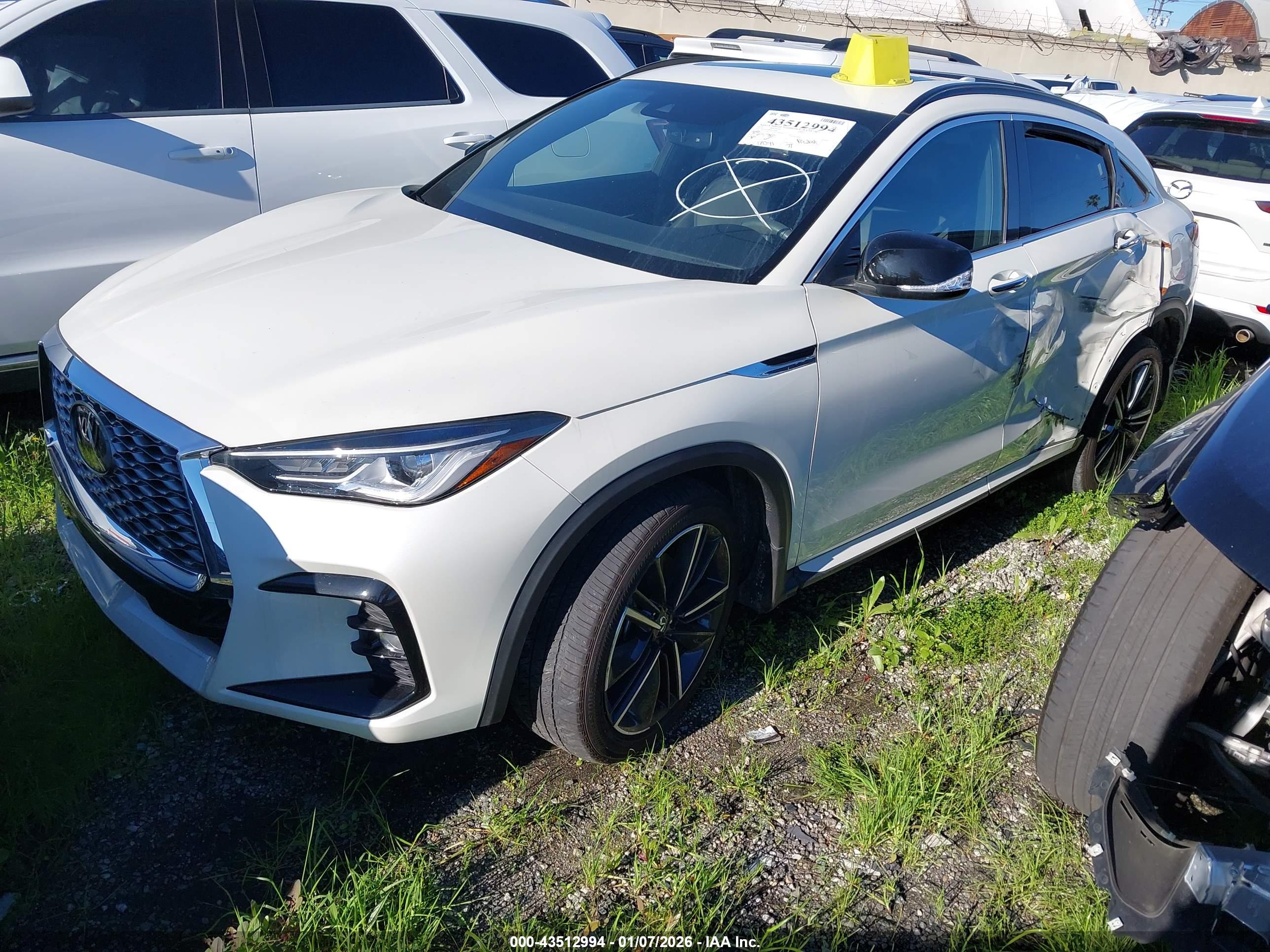 INFINITI QX55 image 2