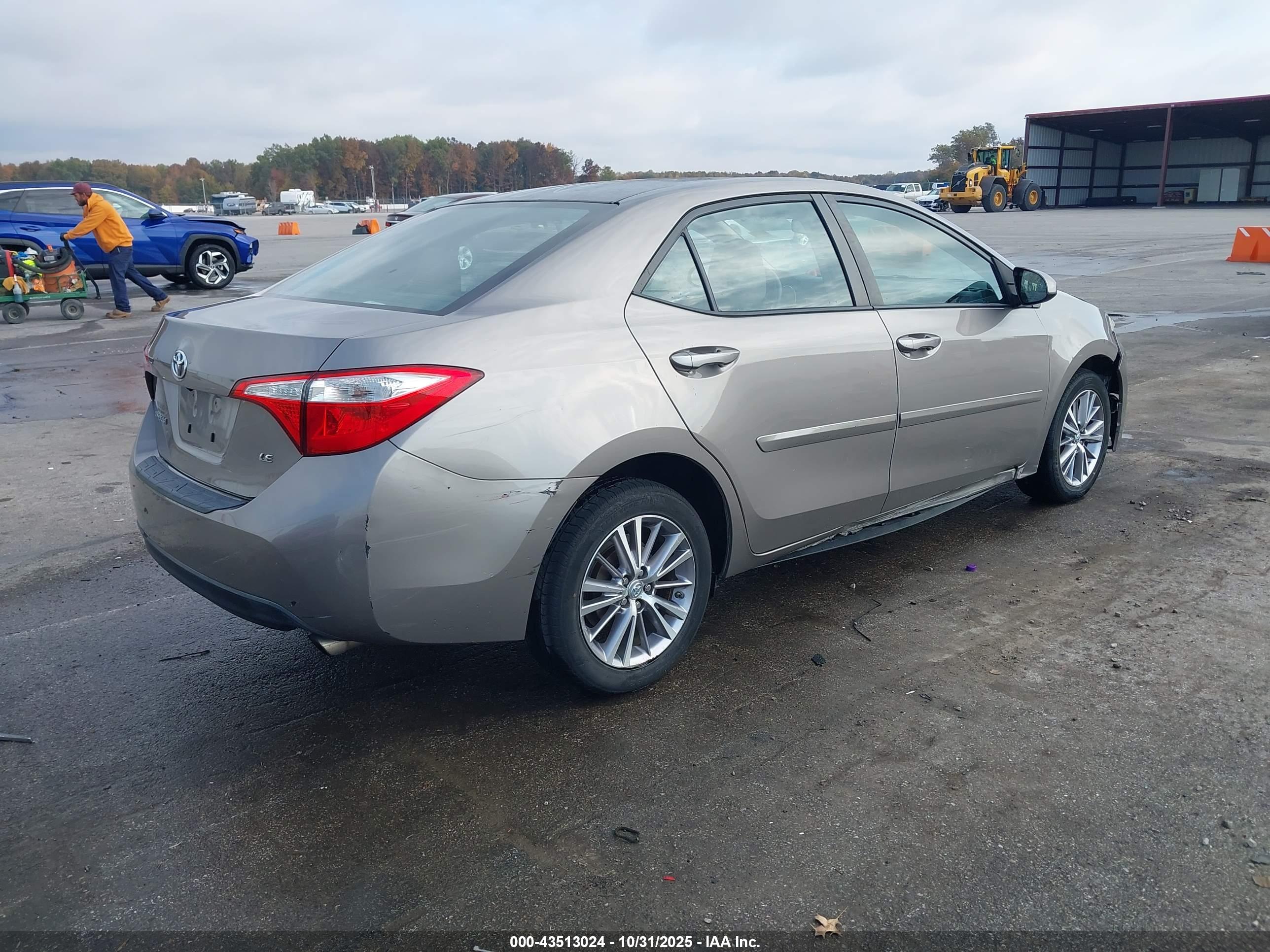 TOYOTA COROLLA image 4