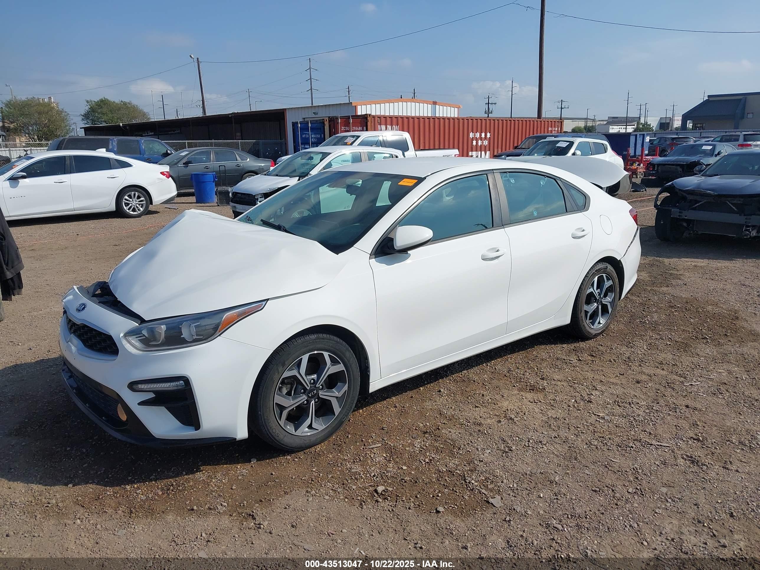 KIA FORTE image 2