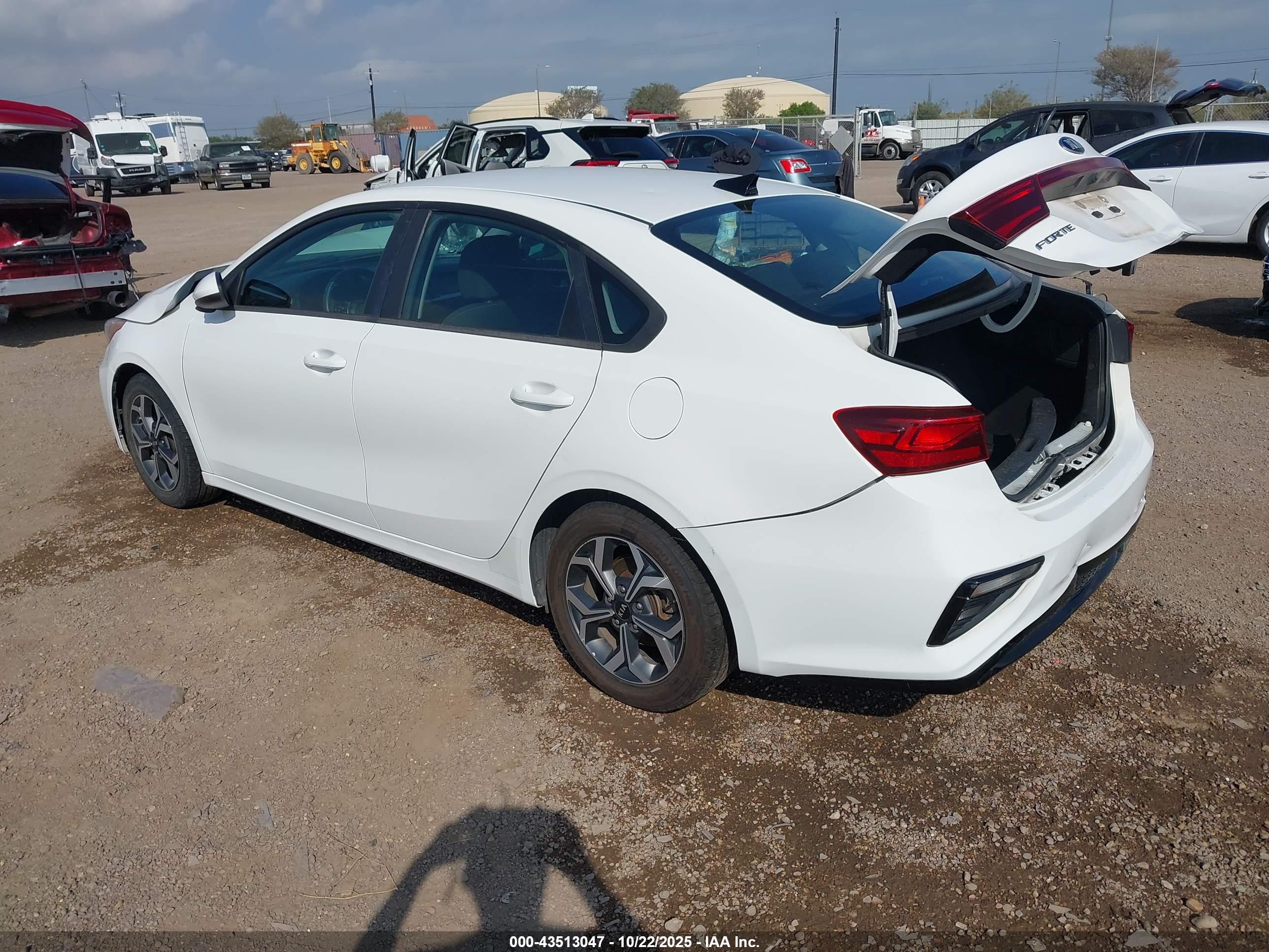 KIA FORTE image 3