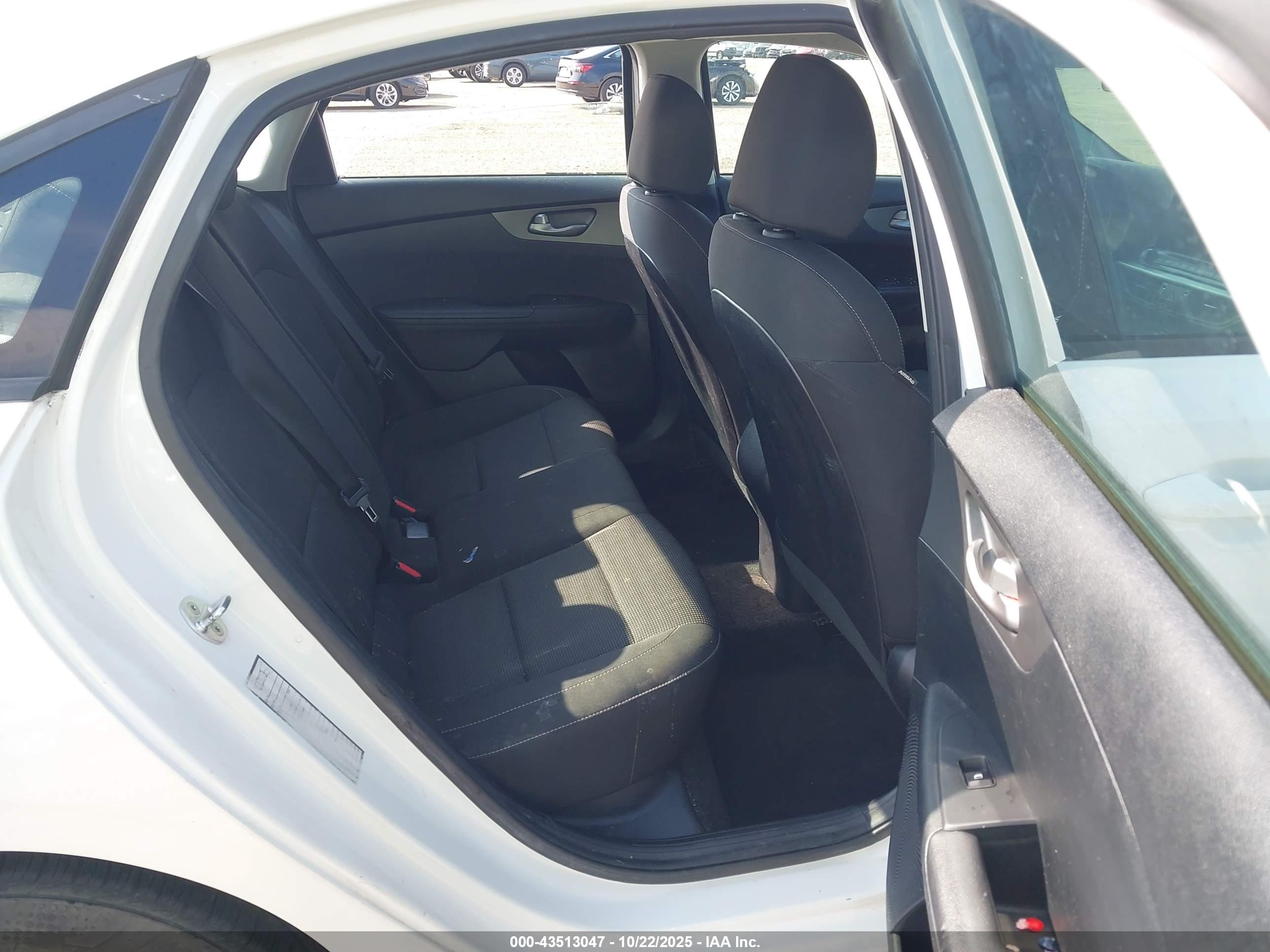 KIA FORTE image 8
