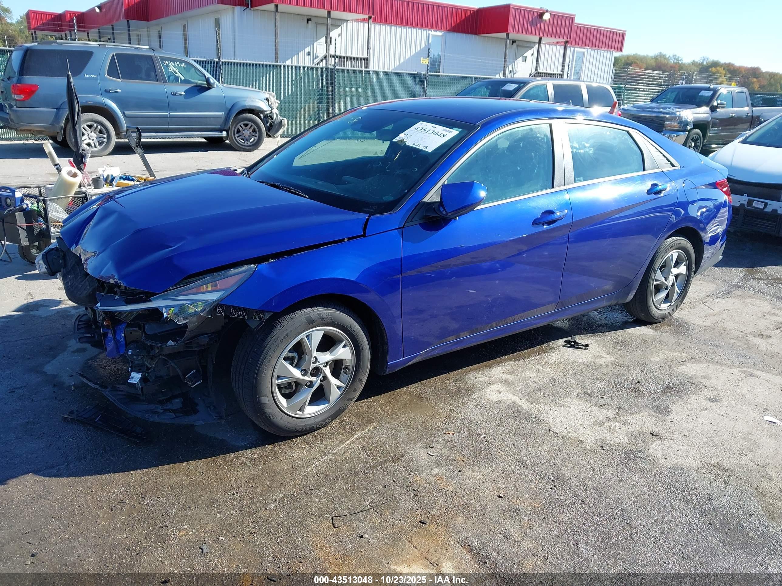 HYUNDAI ELANTRA image 2