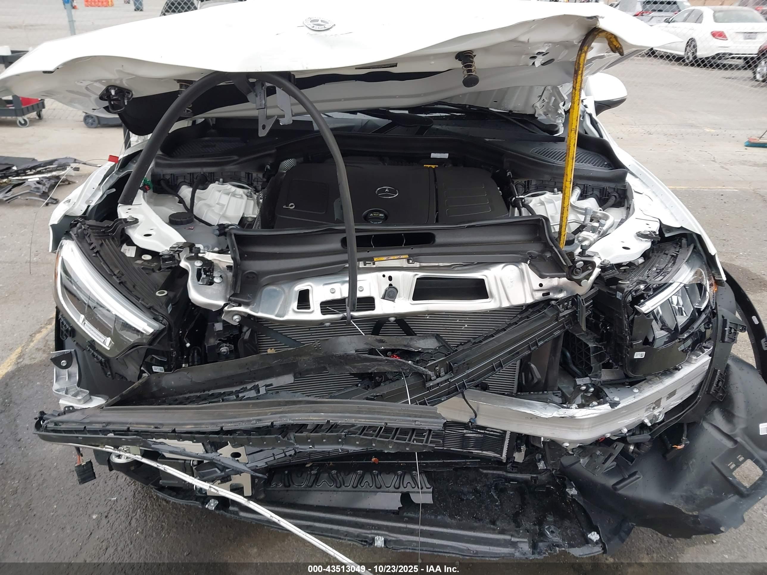 MERCEDES-BENZ GLC image 10