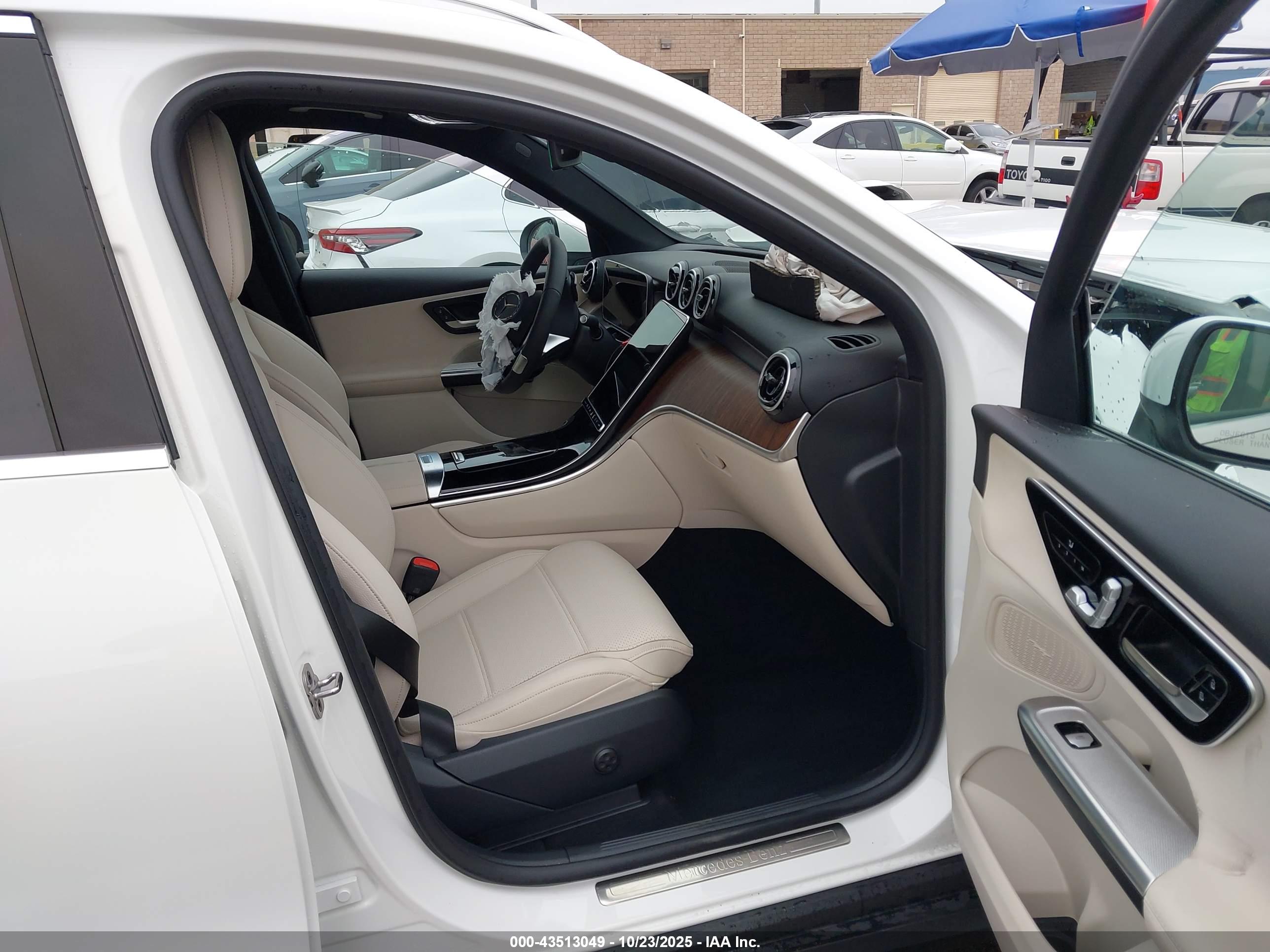 MERCEDES-BENZ GLC image 5