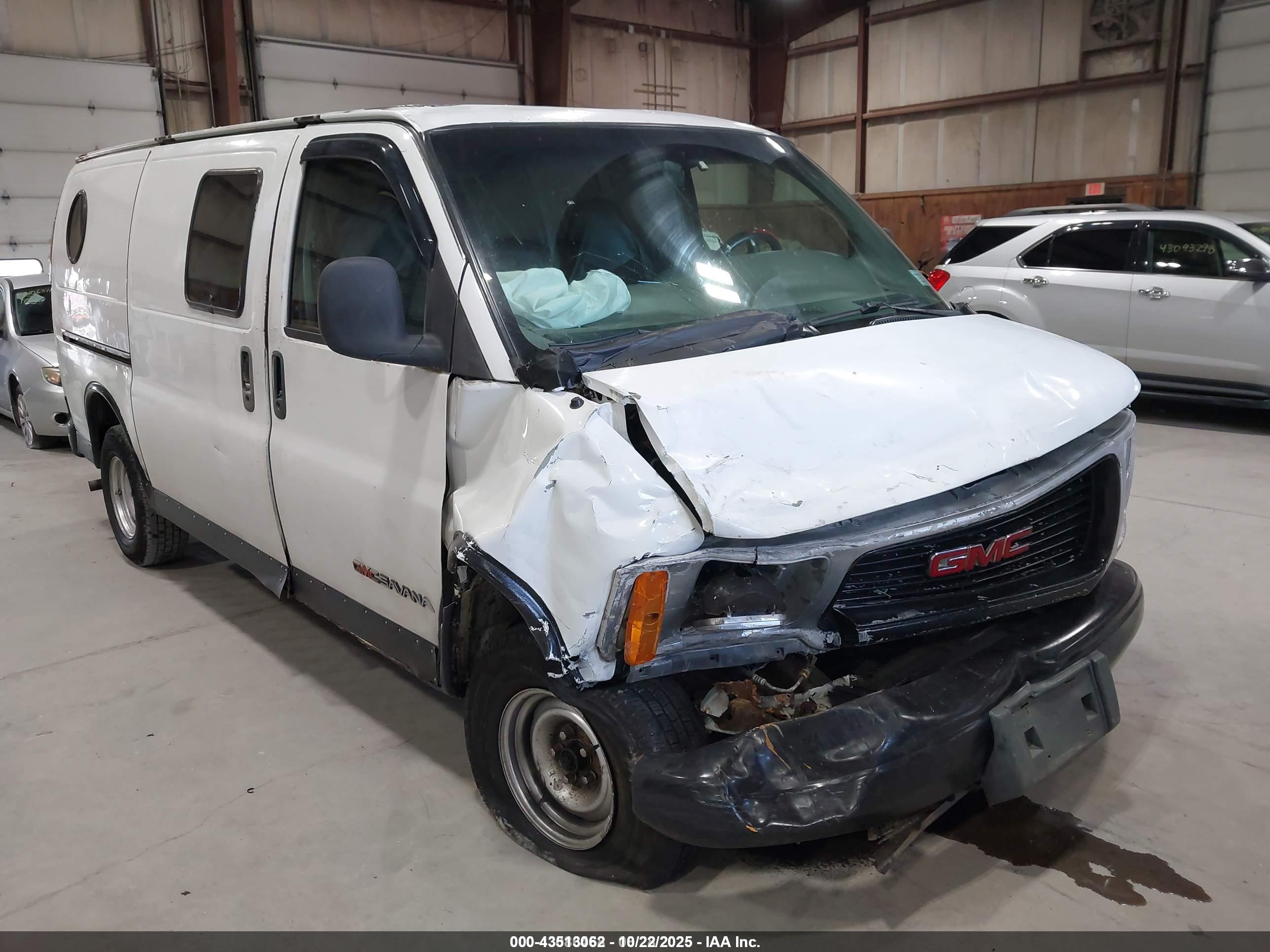 GMC SAVANA image 6